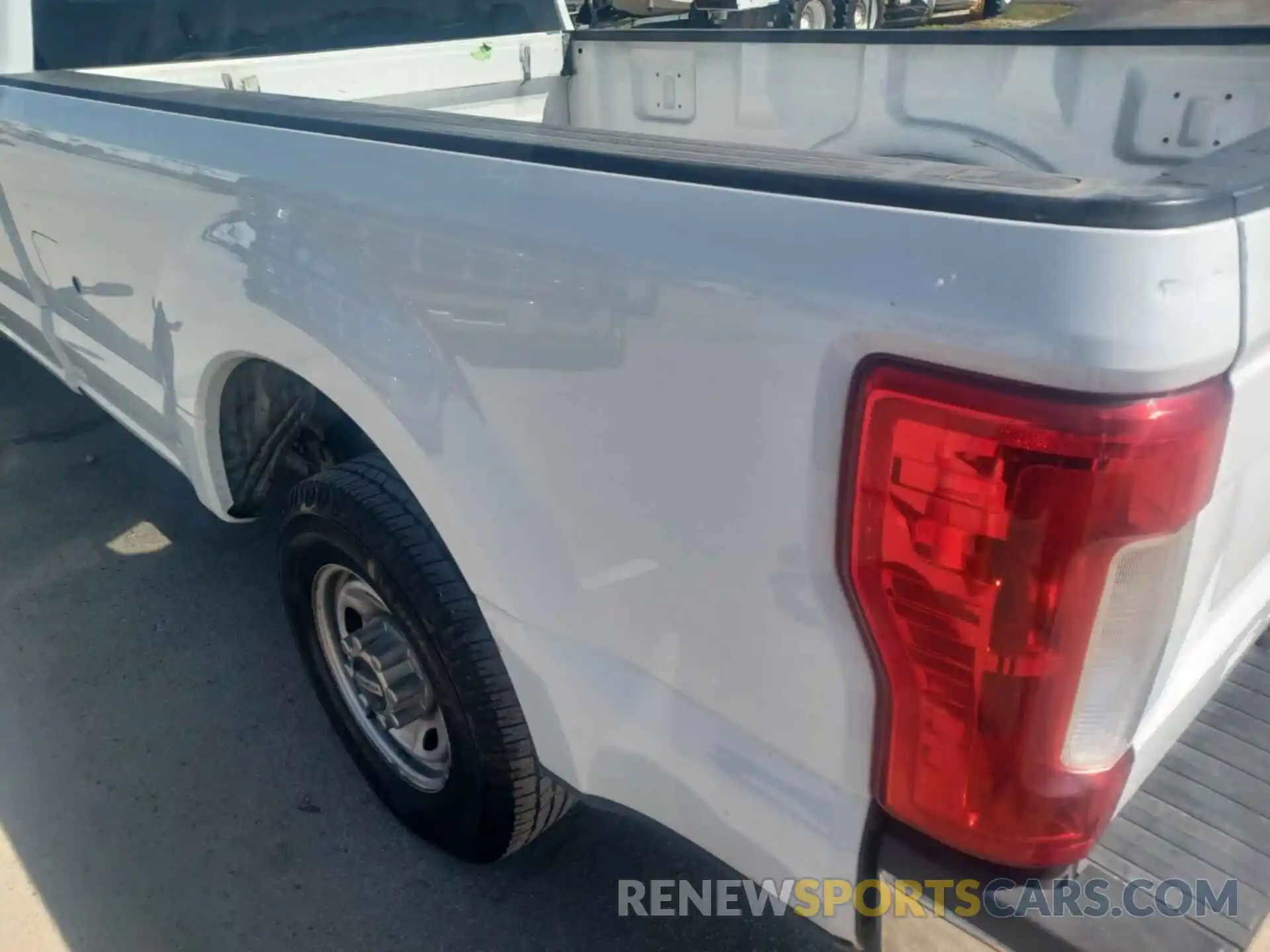 27 Photograph of a damaged car 1FT7X2A60KED14973 FORD F250 2019