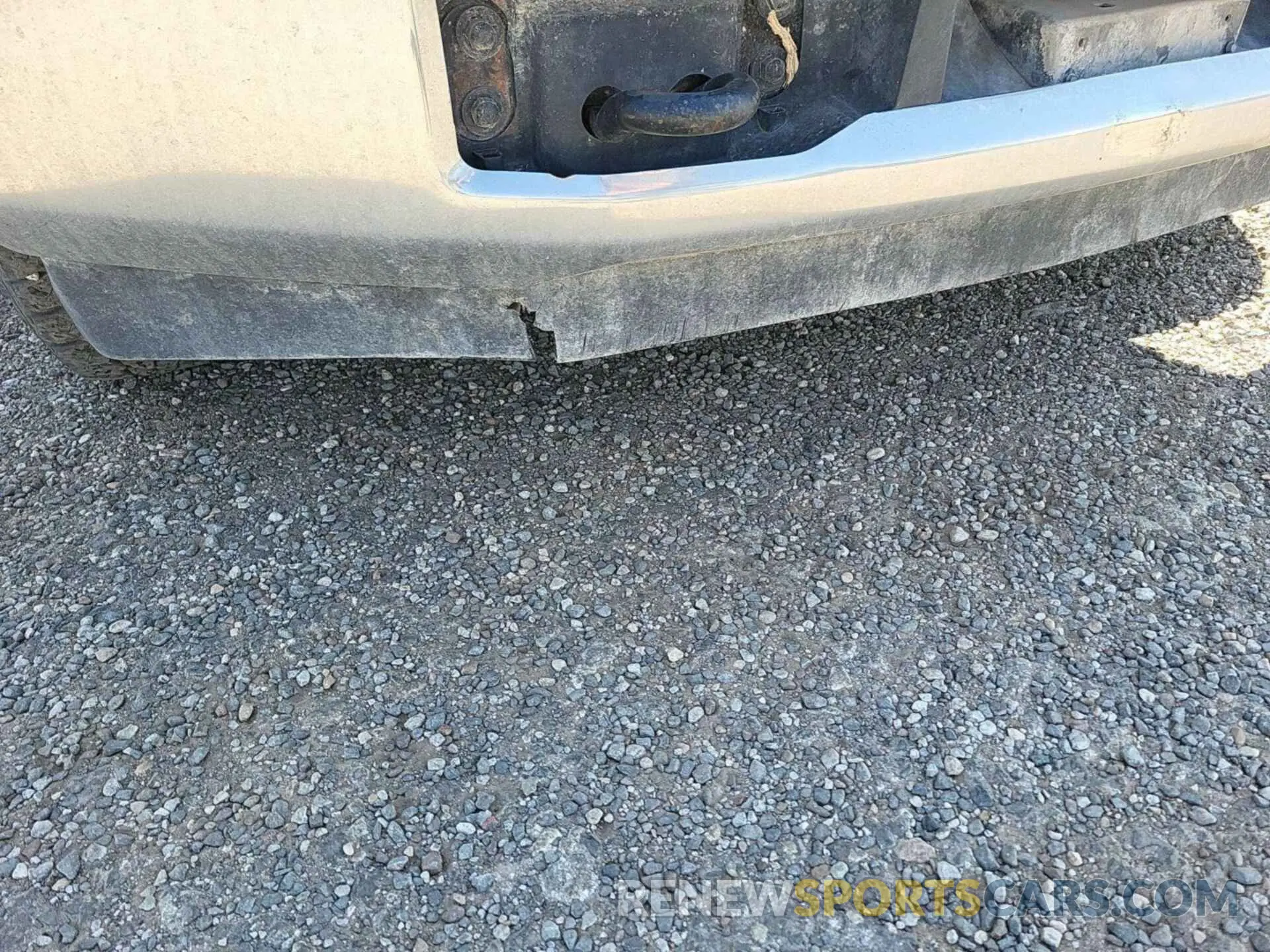 17 Photograph of a damaged car 1FT7X2A60KEE53324 FORD F250 2019
