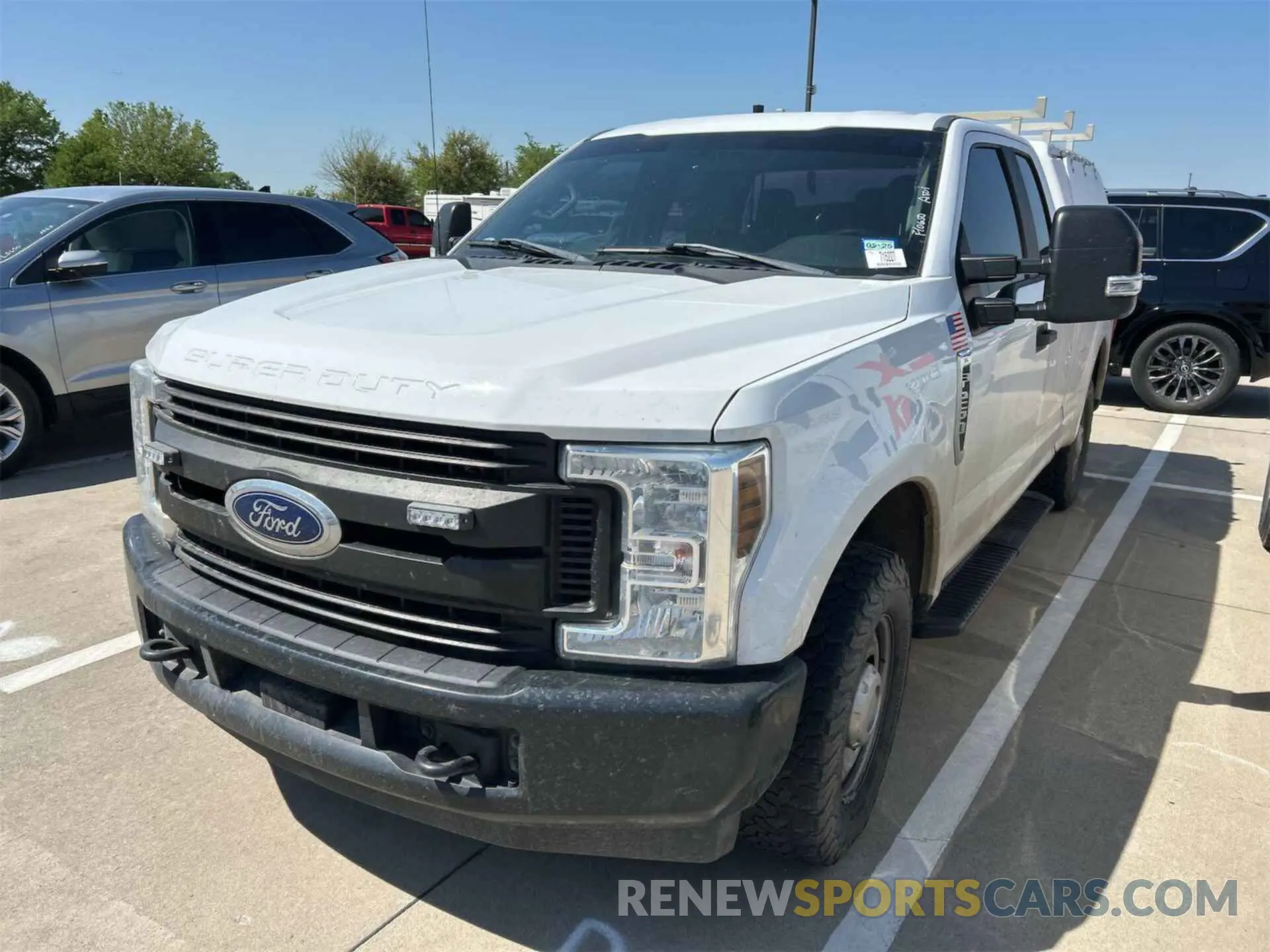 14 Photograph of a damaged car 1FT7X2A61KEE68611 FORD F250 2019