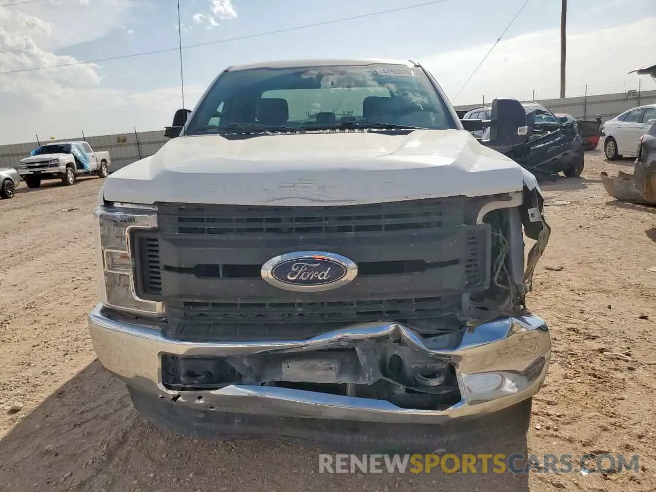 5 Photograph of a damaged car 1FT7X2B60KEG23826 FORD F250 2019