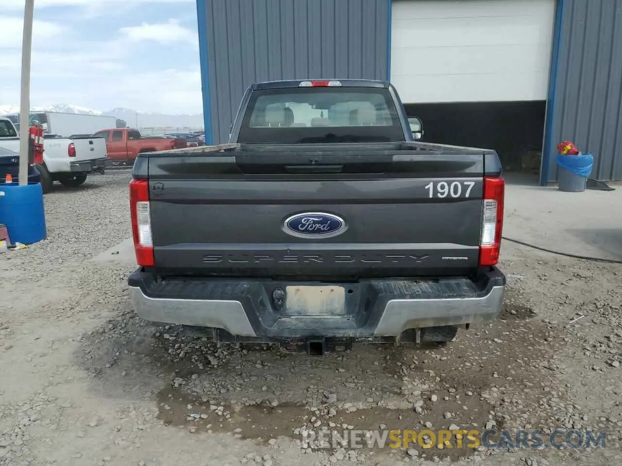 6 Photograph of a damaged car 1FT7X2B61KEC11379 FORD F250 2019