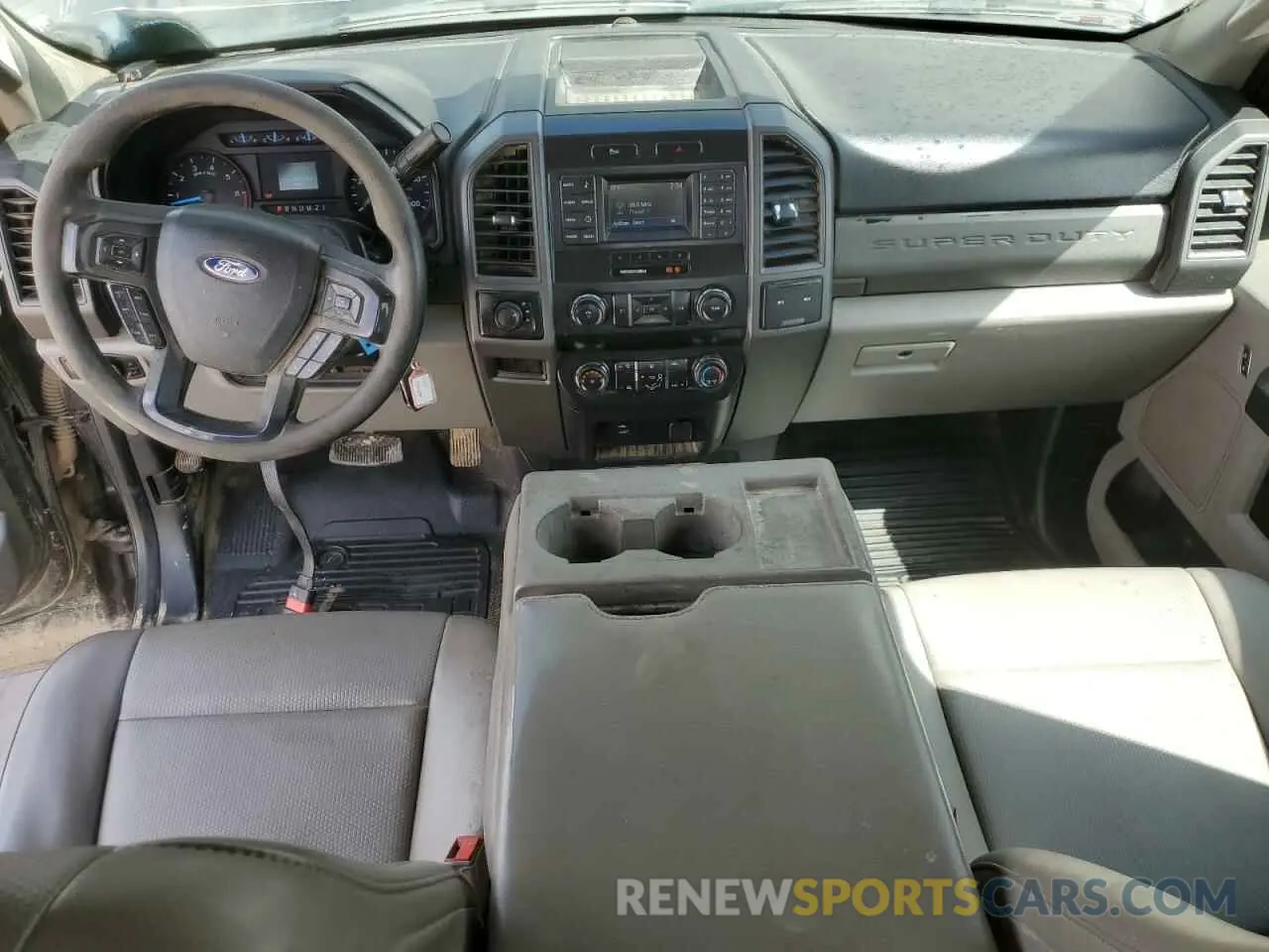8 Photograph of a damaged car 1FT7X2B61KEC11379 FORD F250 2019