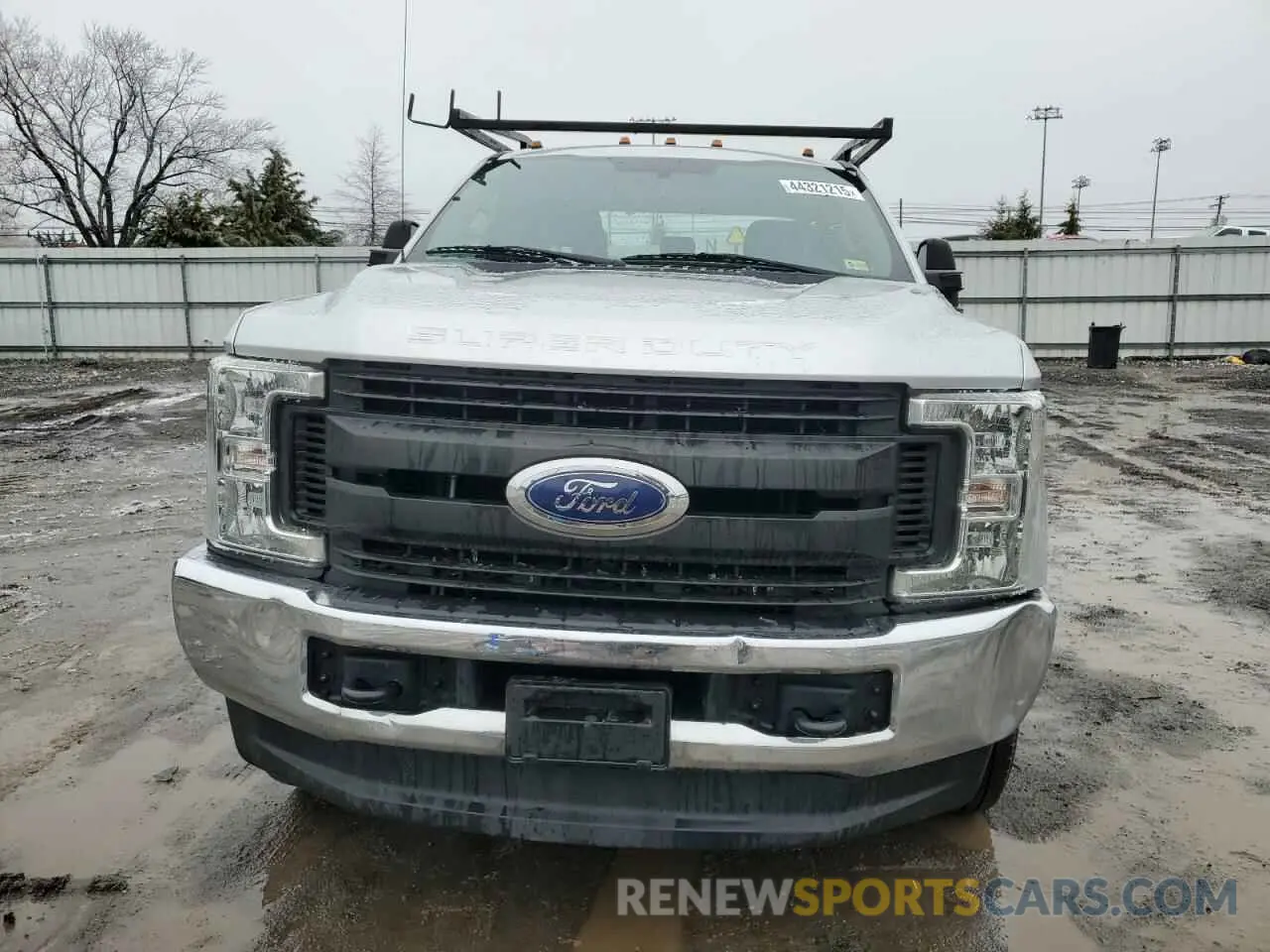 5 Photograph of a damaged car 1FT7X2B61KEF55620 FORD F250 2019