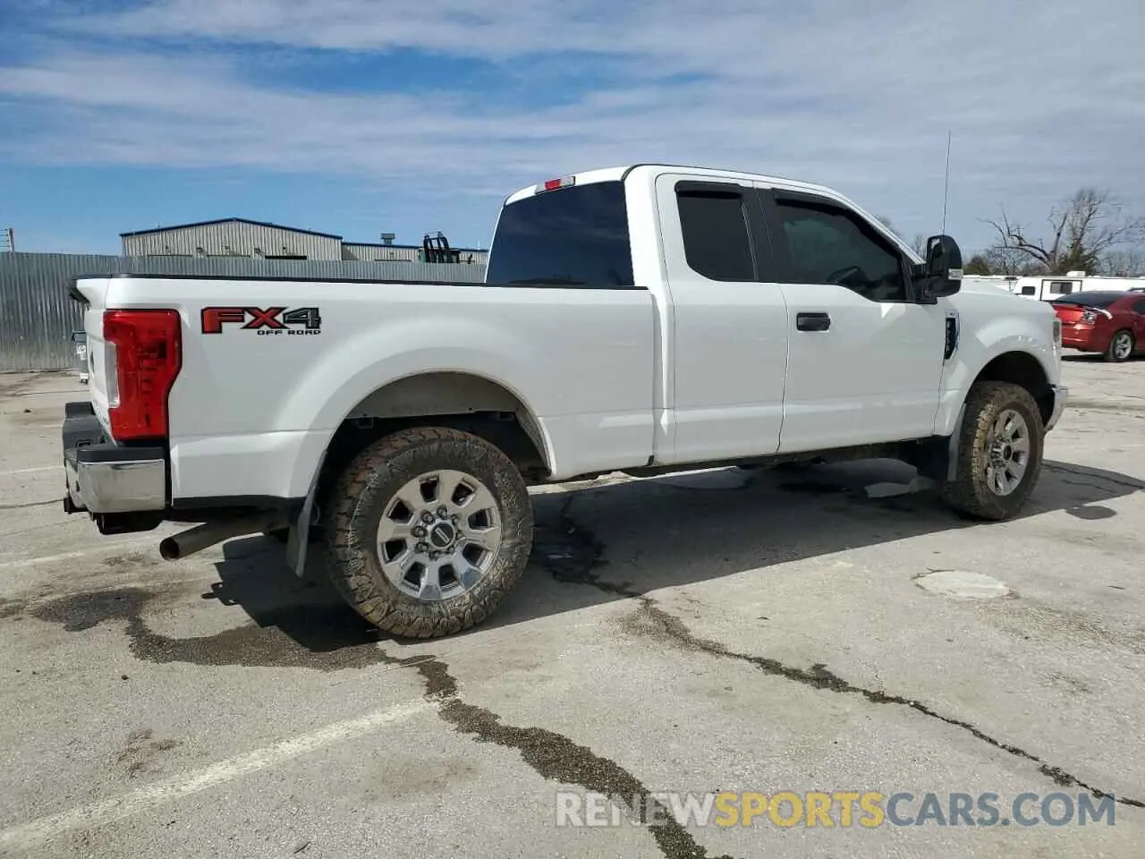 3 Photograph of a damaged car 1FT7X2B62KEF23095 FORD F250 2019