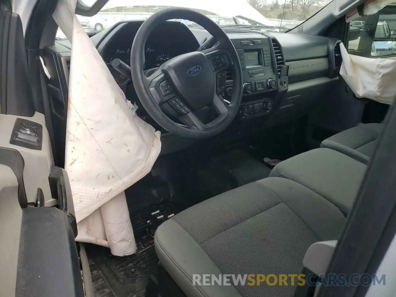 8 Photograph of a damaged car 1FT7X2B62KEF23095 FORD F250 2019