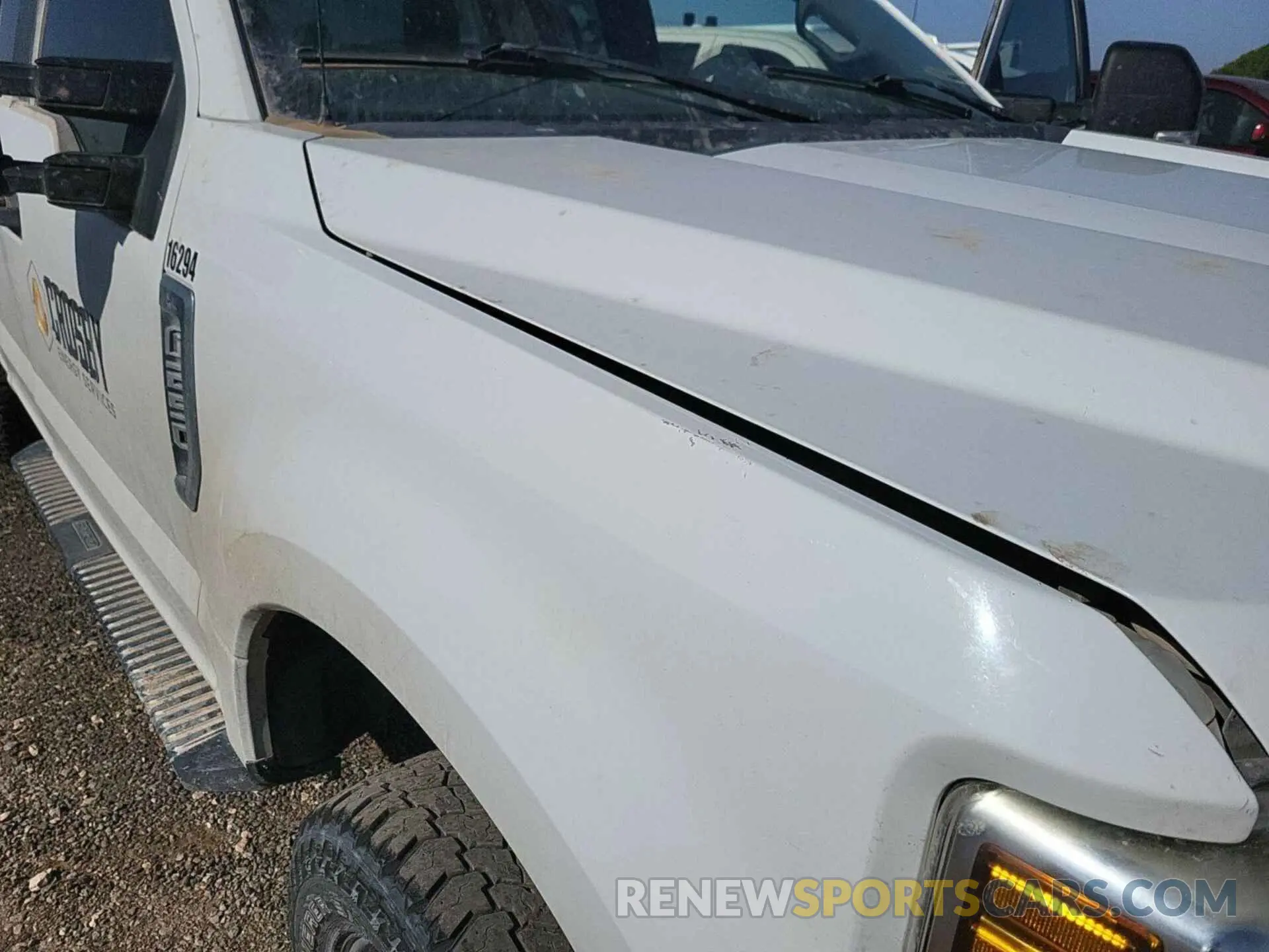 17 Photograph of a damaged car 1FT7X2B64KEG54884 FORD F250 2019