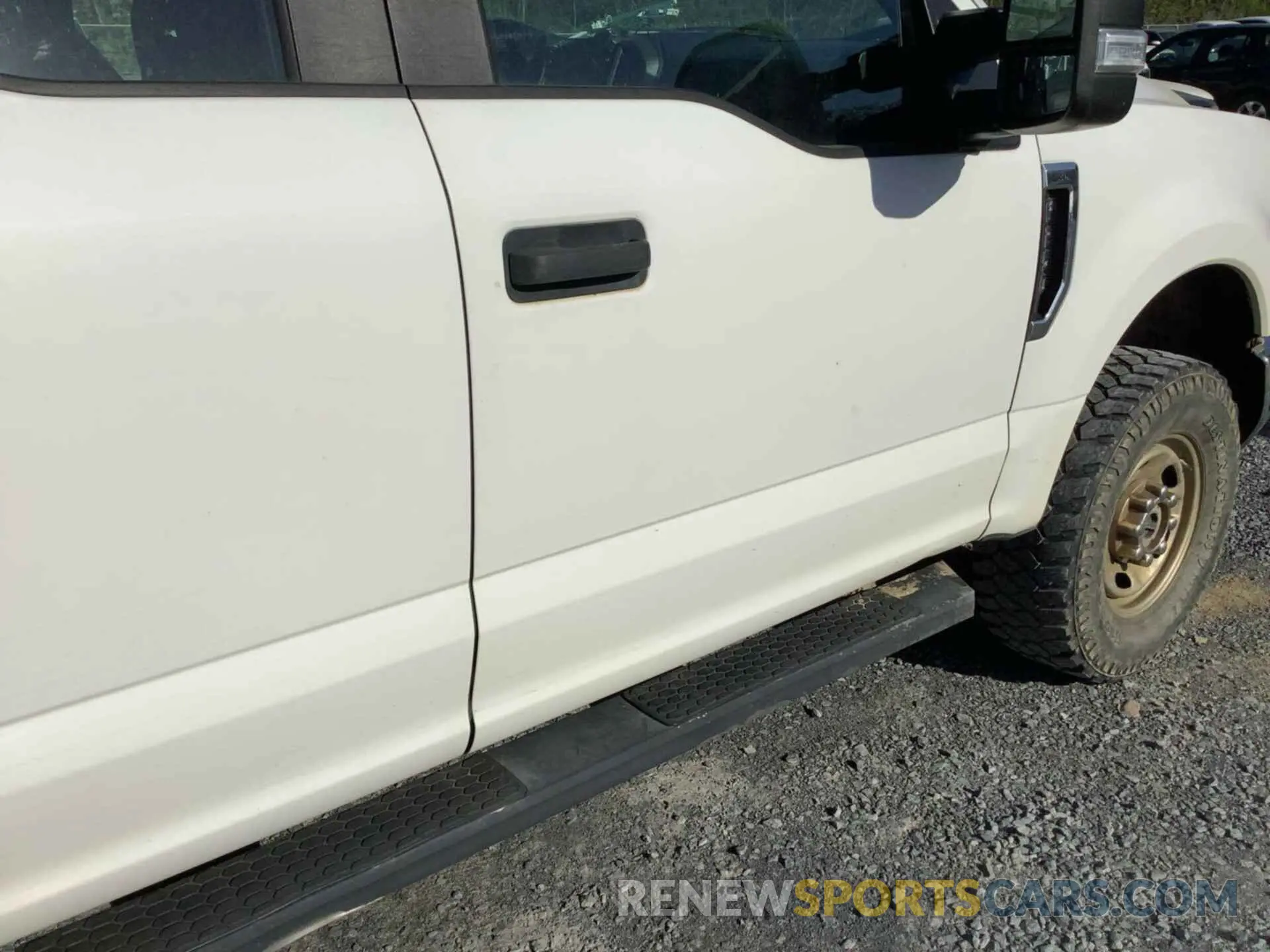 15 Photograph of a damaged car 1FT7X2B66KEC60951 FORD F250 2019