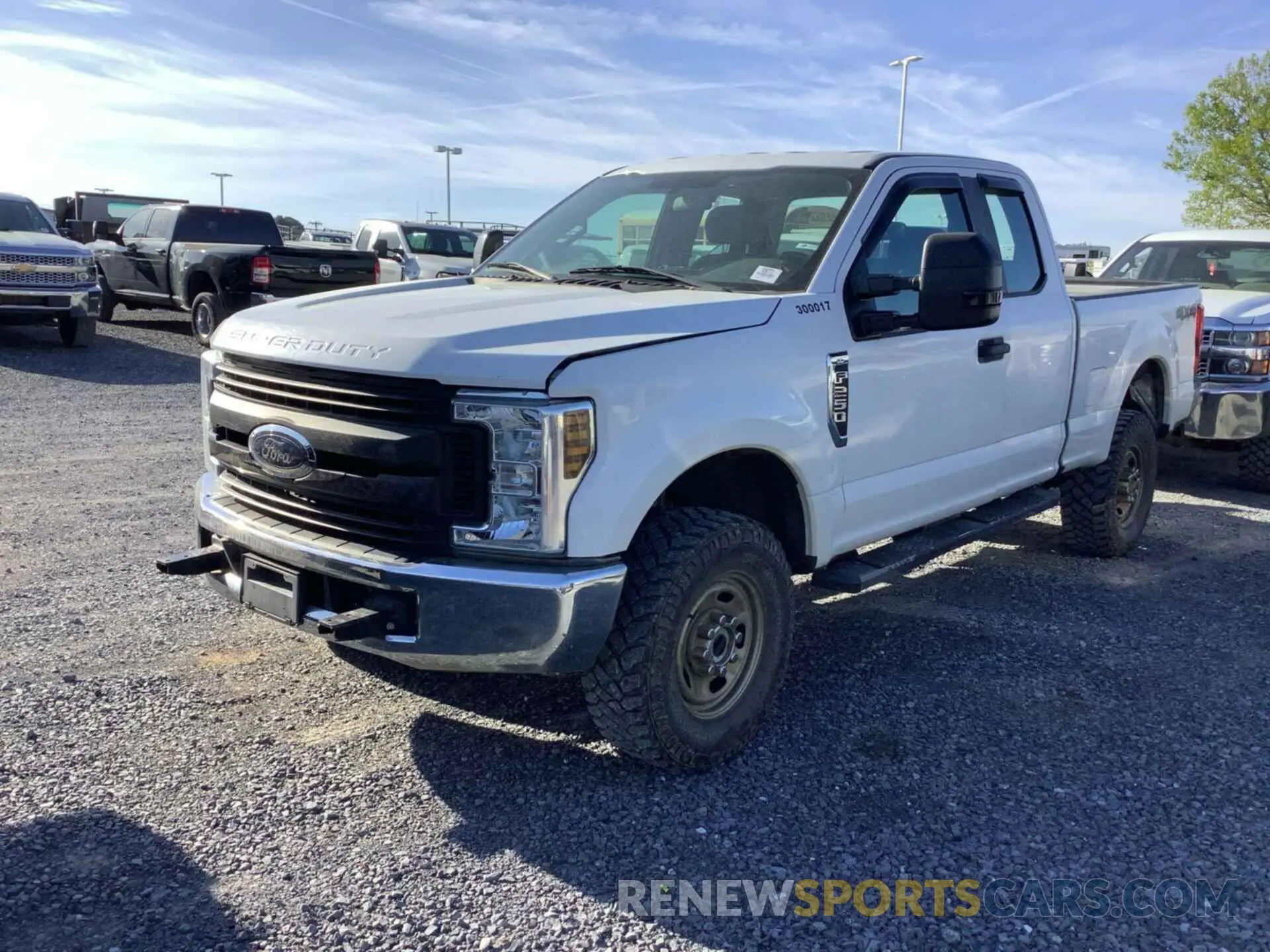 5 Photograph of a damaged car 1FT7X2B66KEC60951 FORD F250 2019