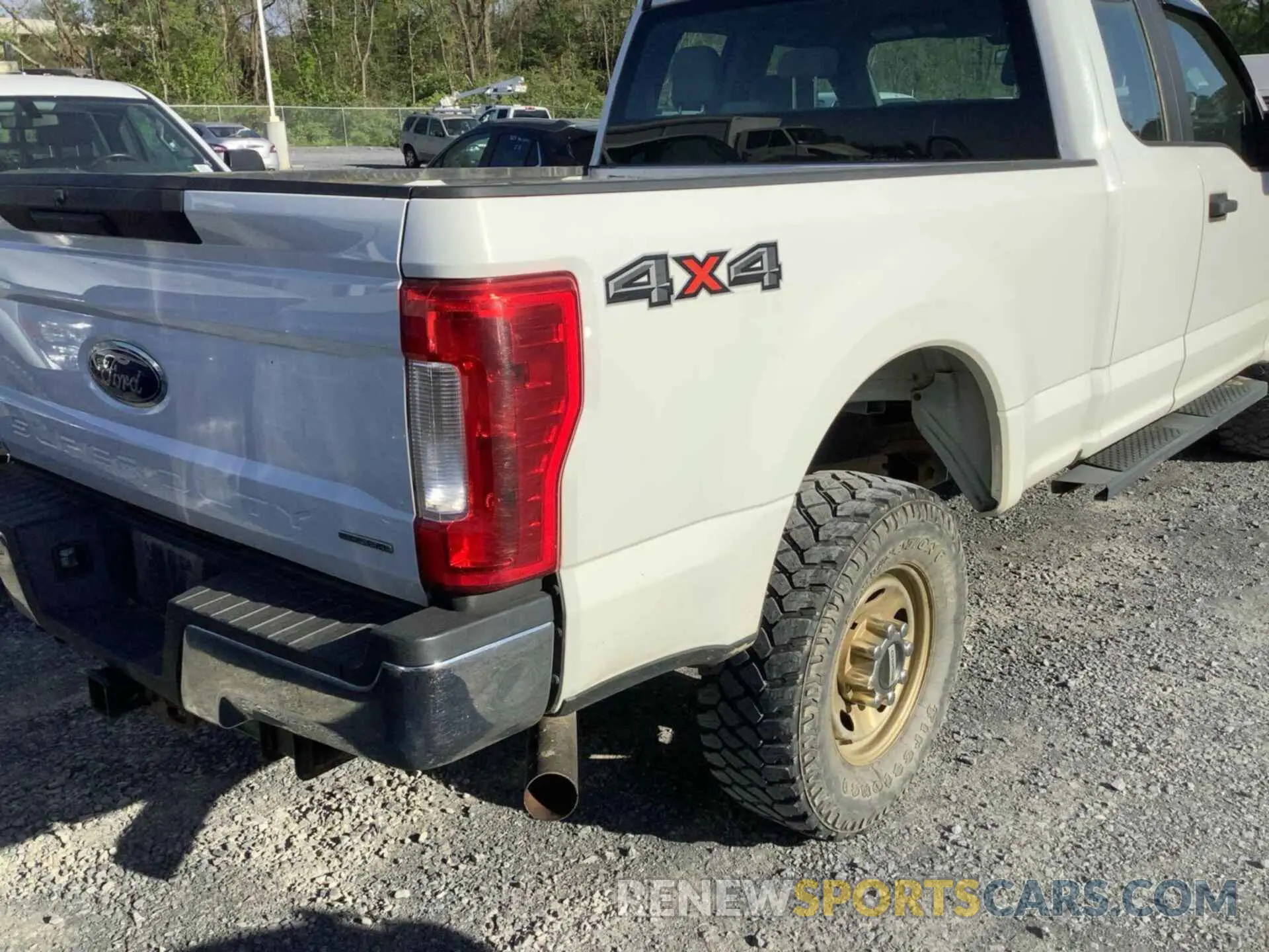 6 Photograph of a damaged car 1FT7X2B66KEC60951 FORD F250 2019