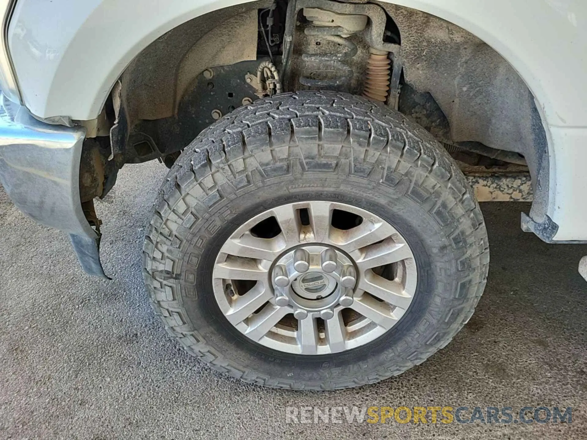 16 Photograph of a damaged car 1FT7X2B66KEF57461 FORD F250 2019