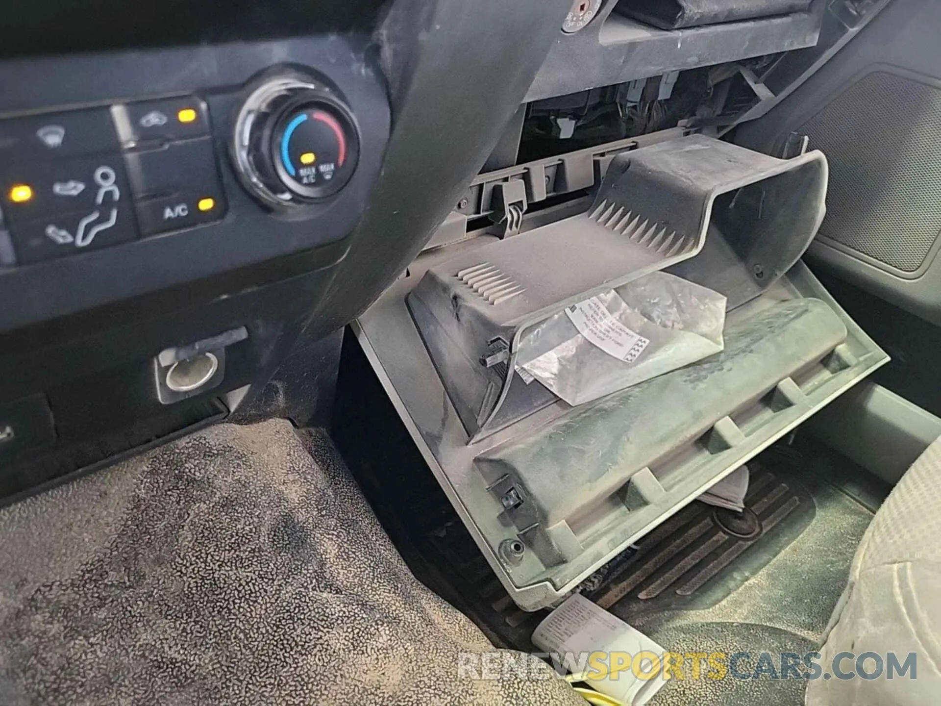 17 Photograph of a damaged car 1FT7X2B66KEF57461 FORD F250 2019