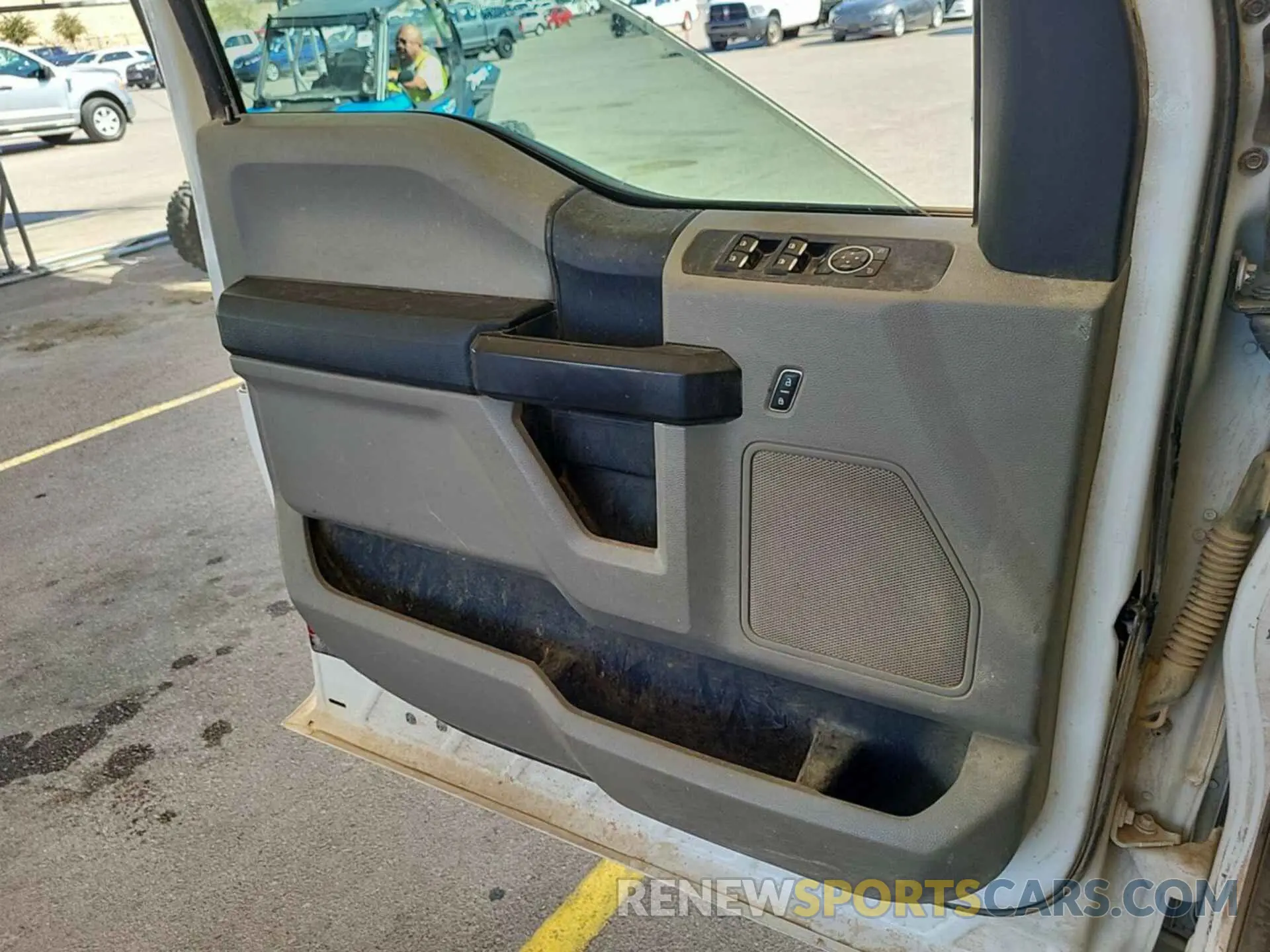 20 Photograph of a damaged car 1FT7X2B66KEF57461 FORD F250 2019