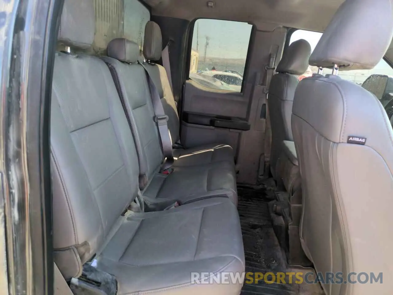 10 Photograph of a damaged car 1FT7X2B67KEC11385 FORD F250 2019