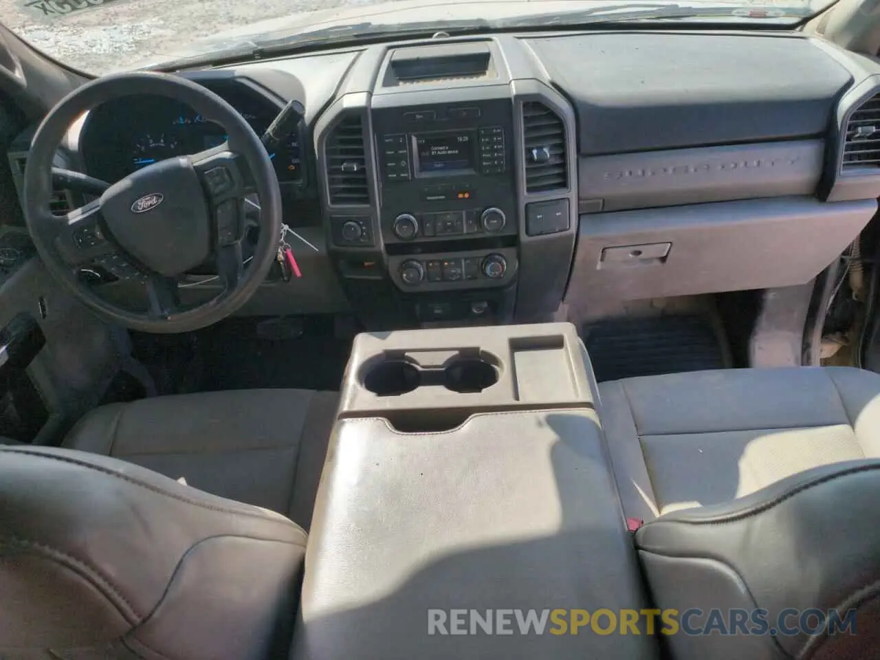 8 Photograph of a damaged car 1FT7X2B67KEC11385 FORD F250 2019
