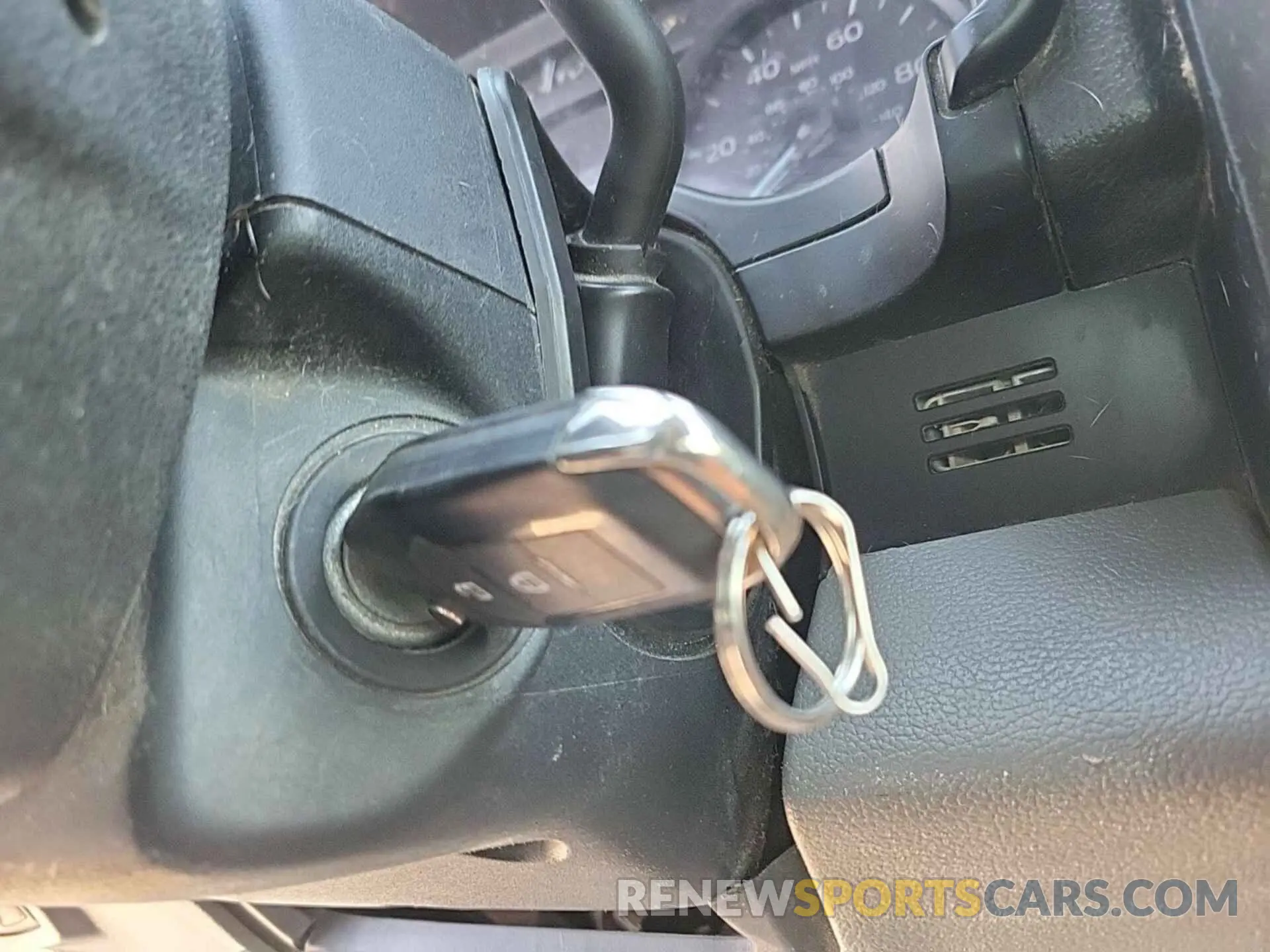 19 Photograph of a damaged car 1FT7X2B67KED41490 FORD F250 2019