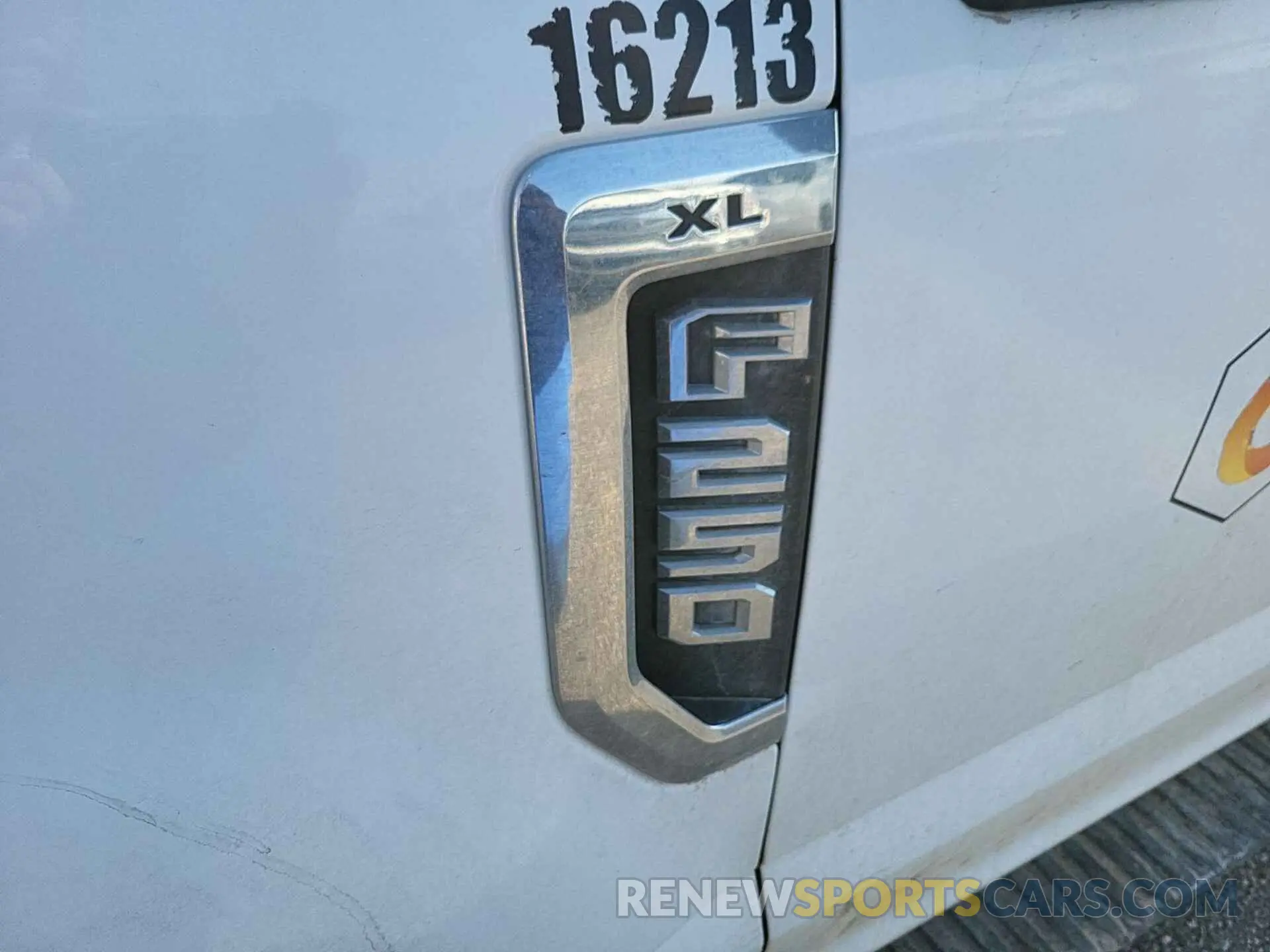 28 Photograph of a damaged car 1FT7X2B67KED41490 FORD F250 2019