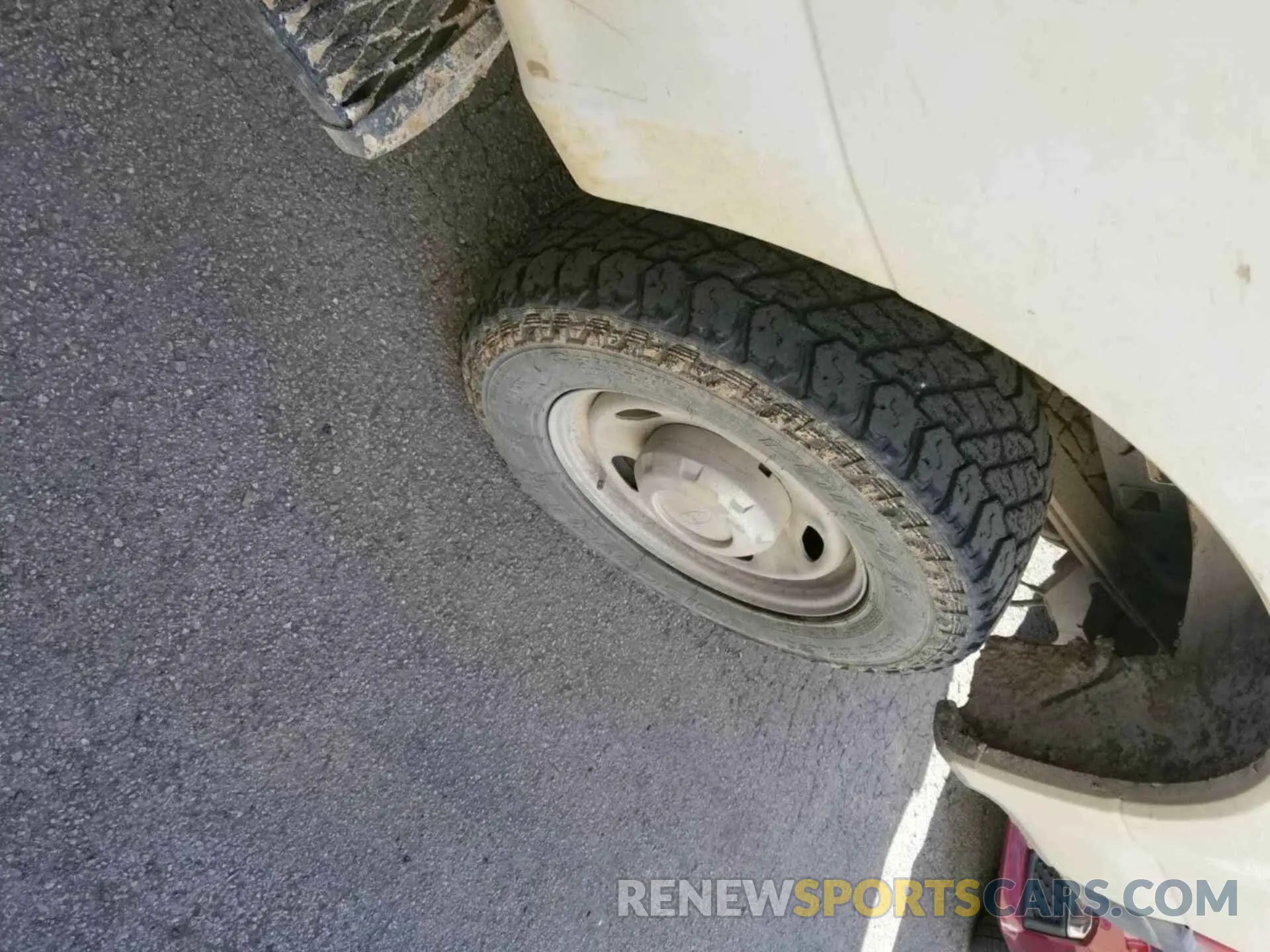 5 Photograph of a damaged car 1FT7X2B68KED71257 FORD F250 2019