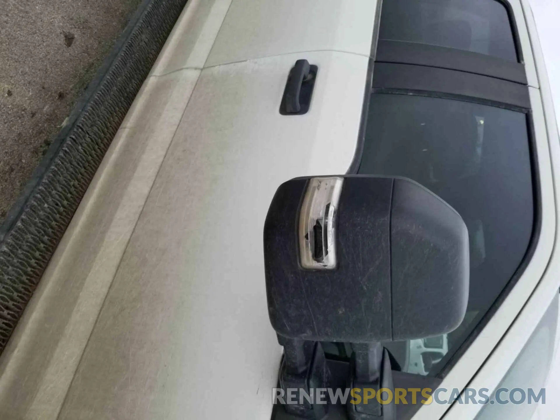 16 Photograph of a damaged car 1FT7X2B68KED72179 FORD F250 2019