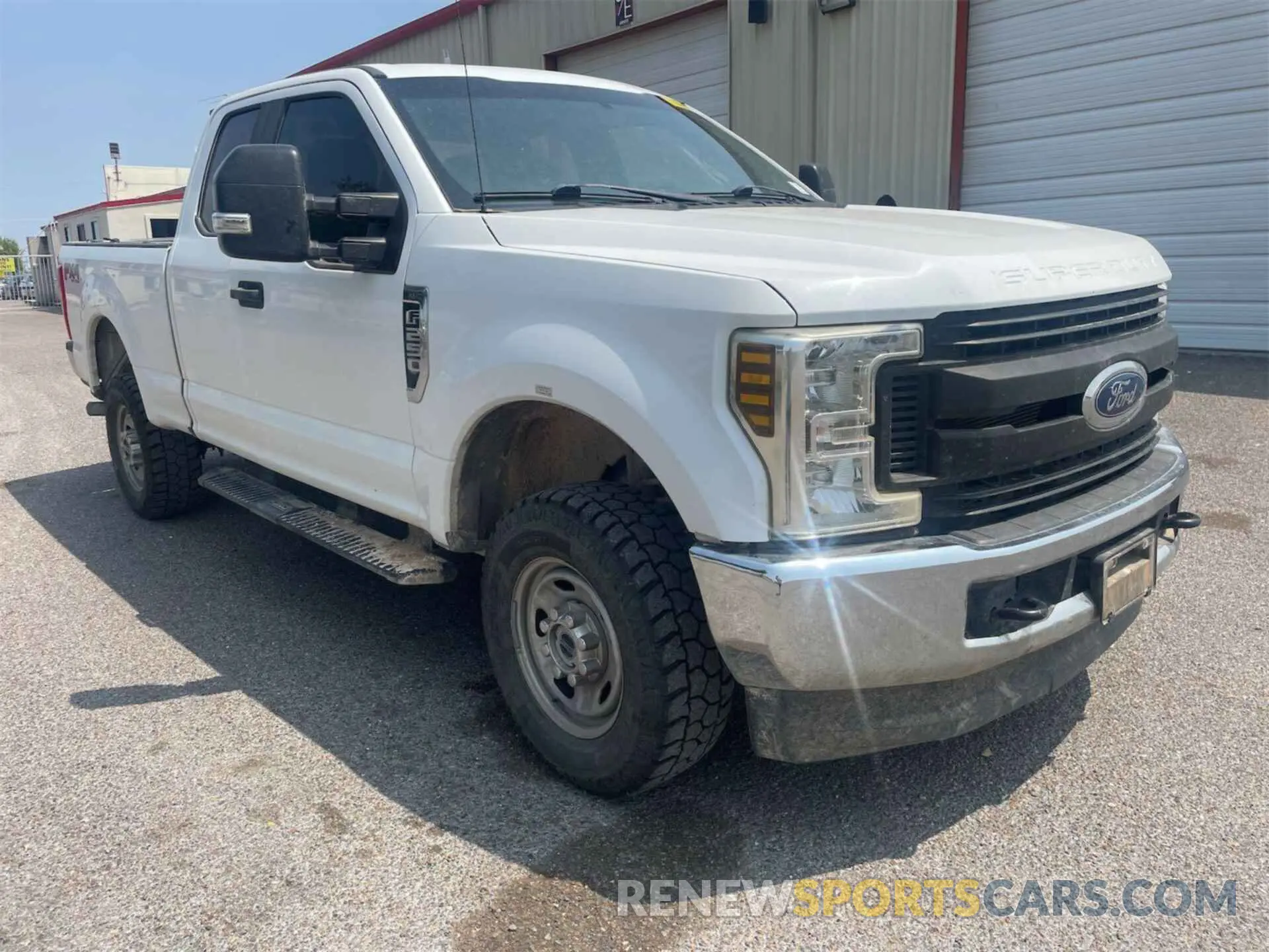 27 Photograph of a damaged car 1FT7X2B68KEF83088 FORD F250 2019