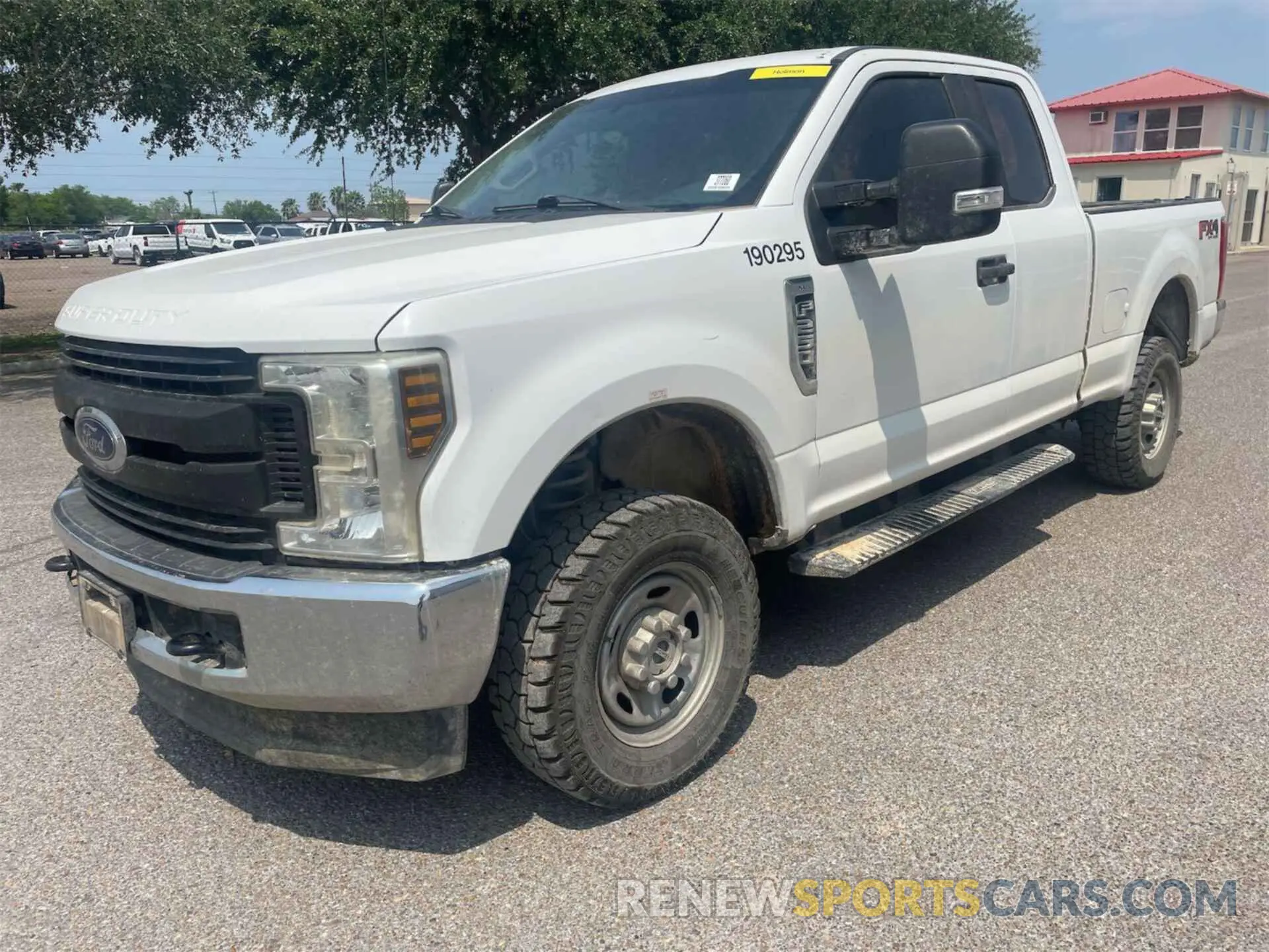 6 Photograph of a damaged car 1FT7X2B68KEF83088 FORD F250 2019