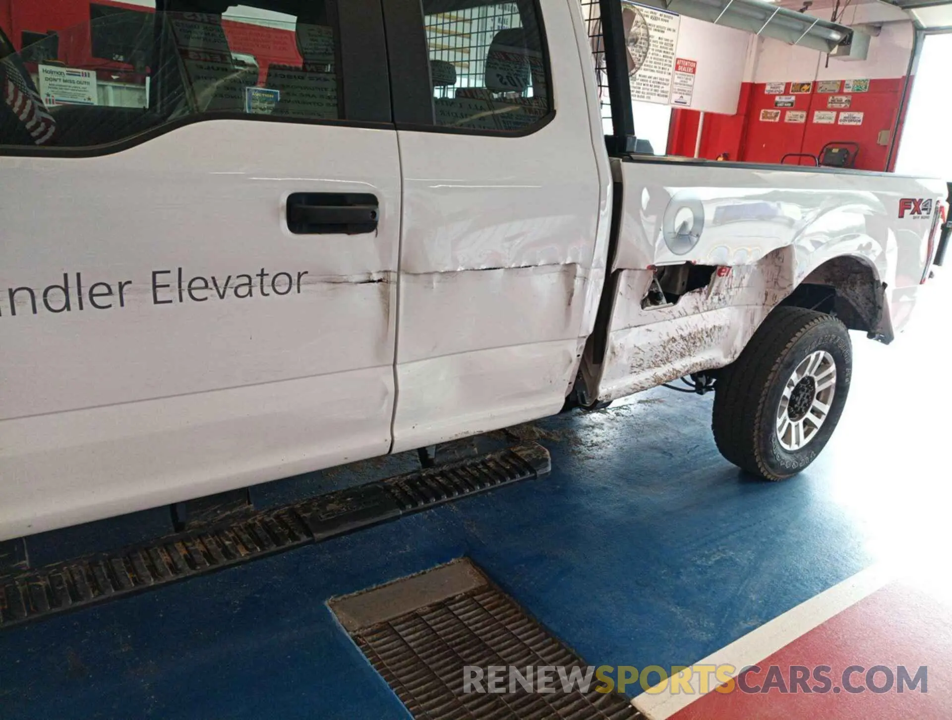 1 Photograph of a damaged car 1FT7X2B68KEG19653 FORD F250 2019