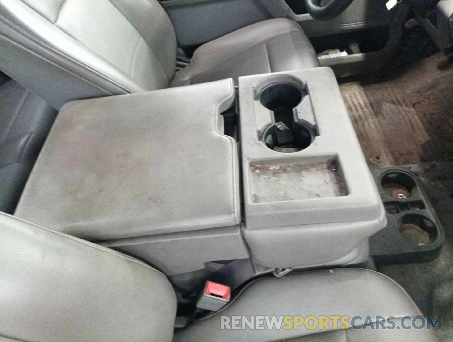 17 Photograph of a damaged car 1FT7X2B68KEG19653 FORD F250 2019