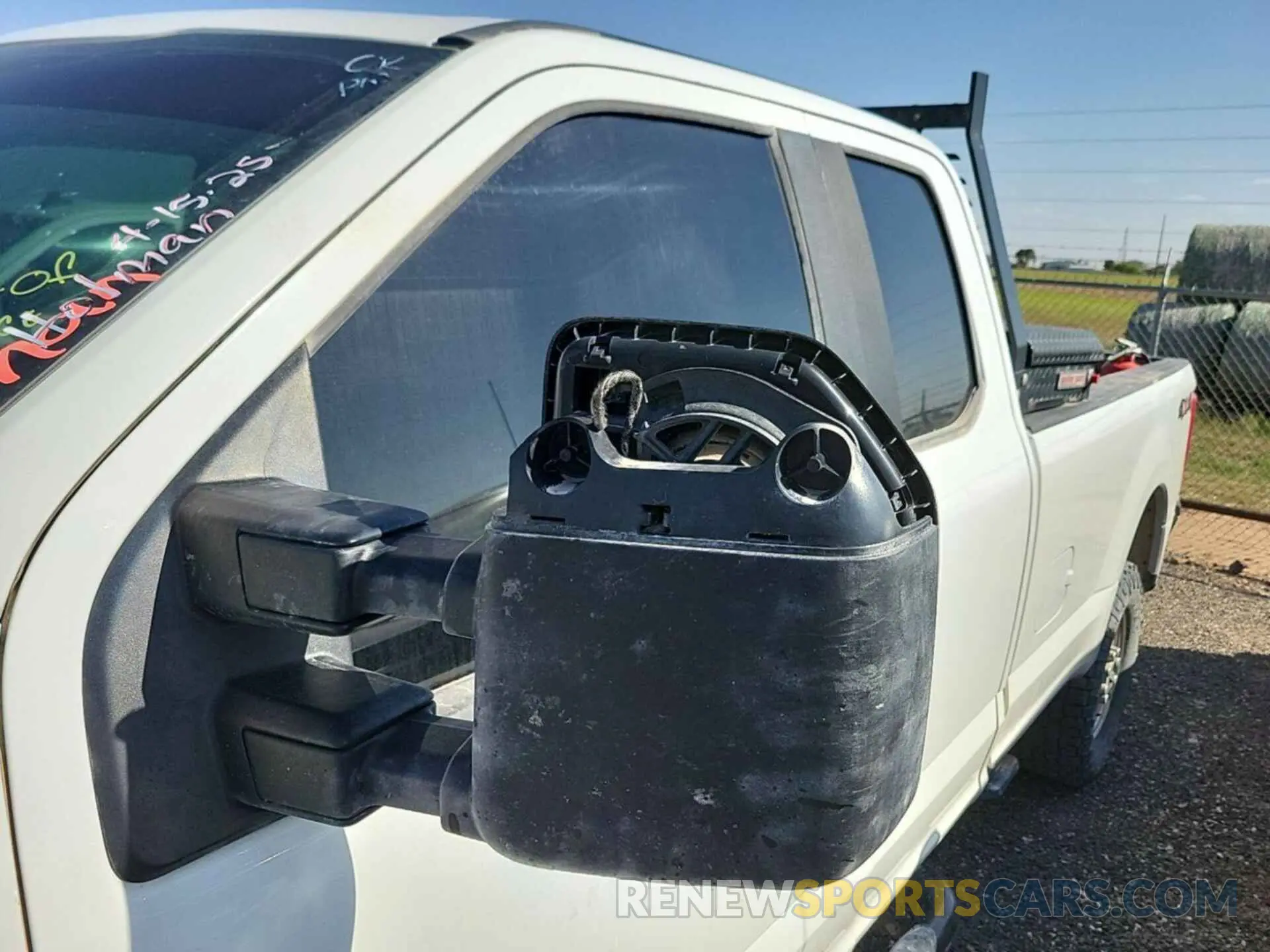 1 Photograph of a damaged car 1FT7X2B69KED27381 FORD F250 2019