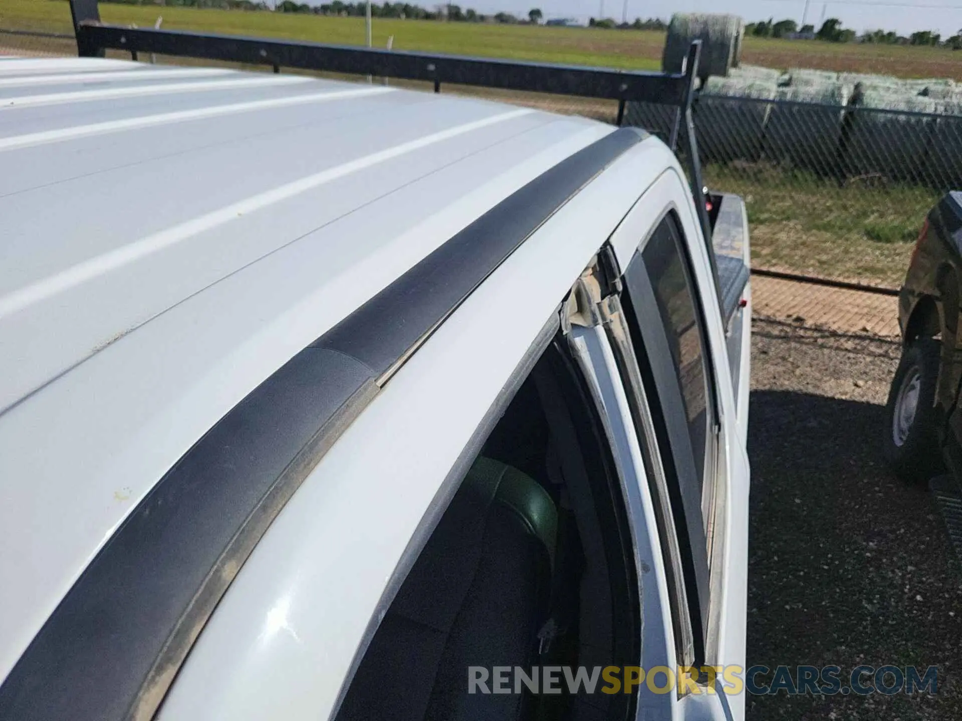 15 Photograph of a damaged car 1FT7X2B69KED27381 FORD F250 2019