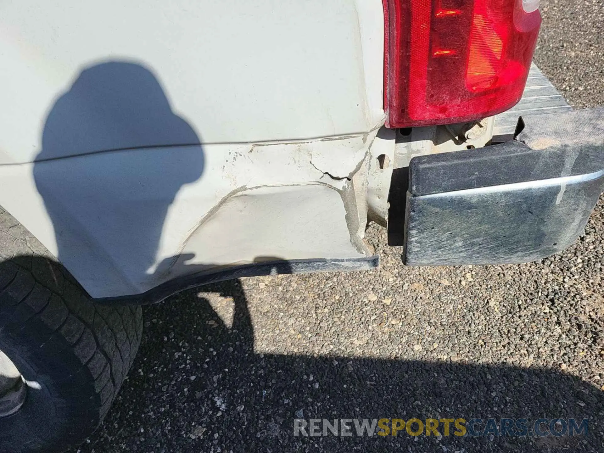 9 Photograph of a damaged car 1FT7X2B69KED27381 FORD F250 2019