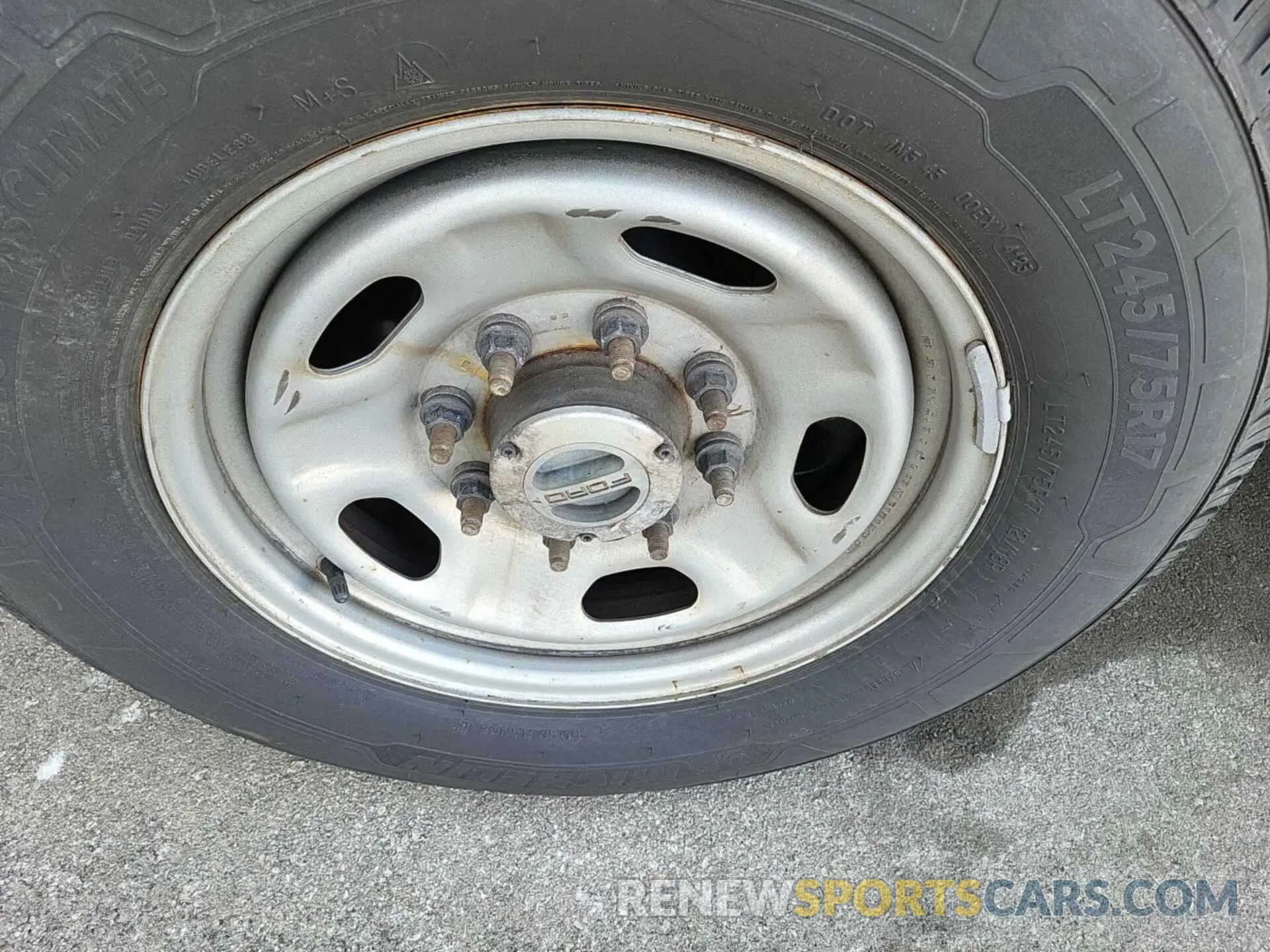 13 Photograph of a damaged car 1FT7X2B69KEG11724 FORD F250 2019