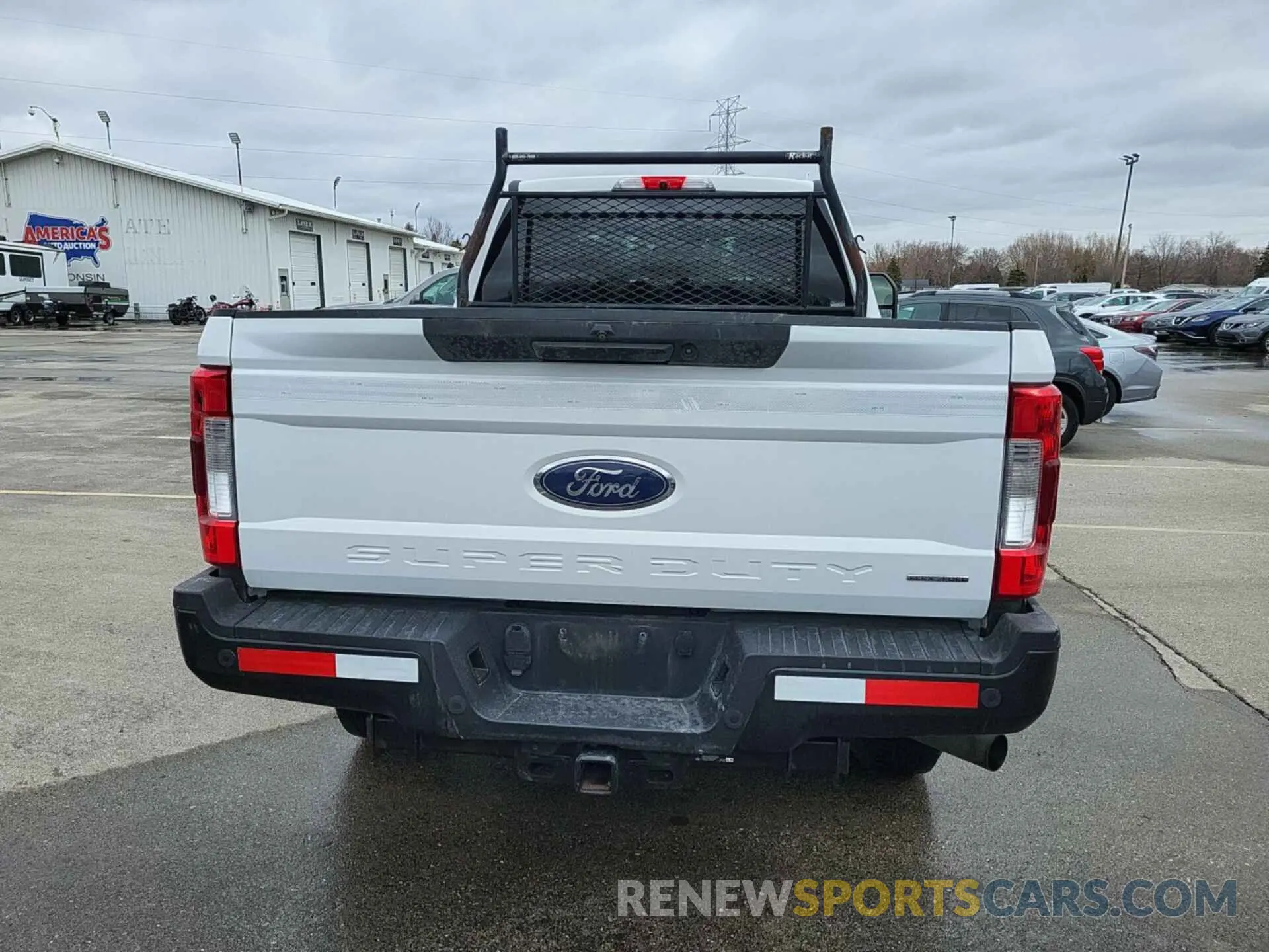 17 Photograph of a damaged car 1FT7X2B69KEG11724 FORD F250 2019