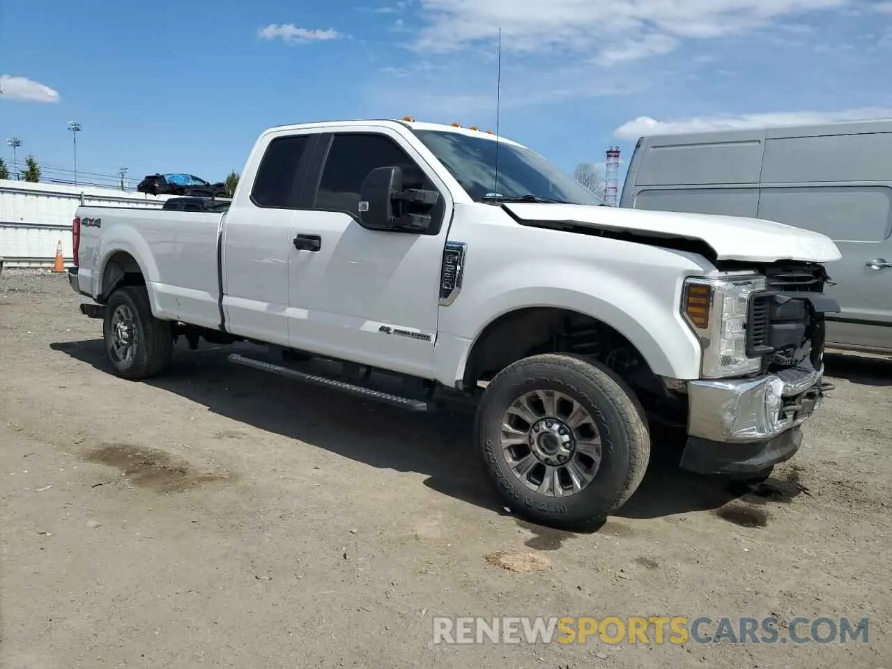 4 Photograph of a damaged car 1FT7X2BT5KEG19454 FORD F250 2019