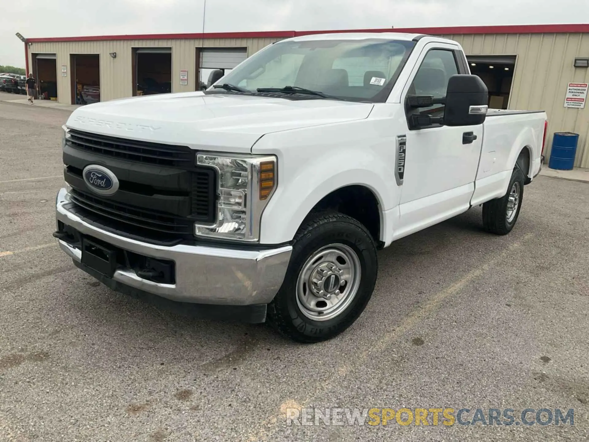 5 Photograph of a damaged car 1FTBF2A69KEC83087 FORD F250 2019