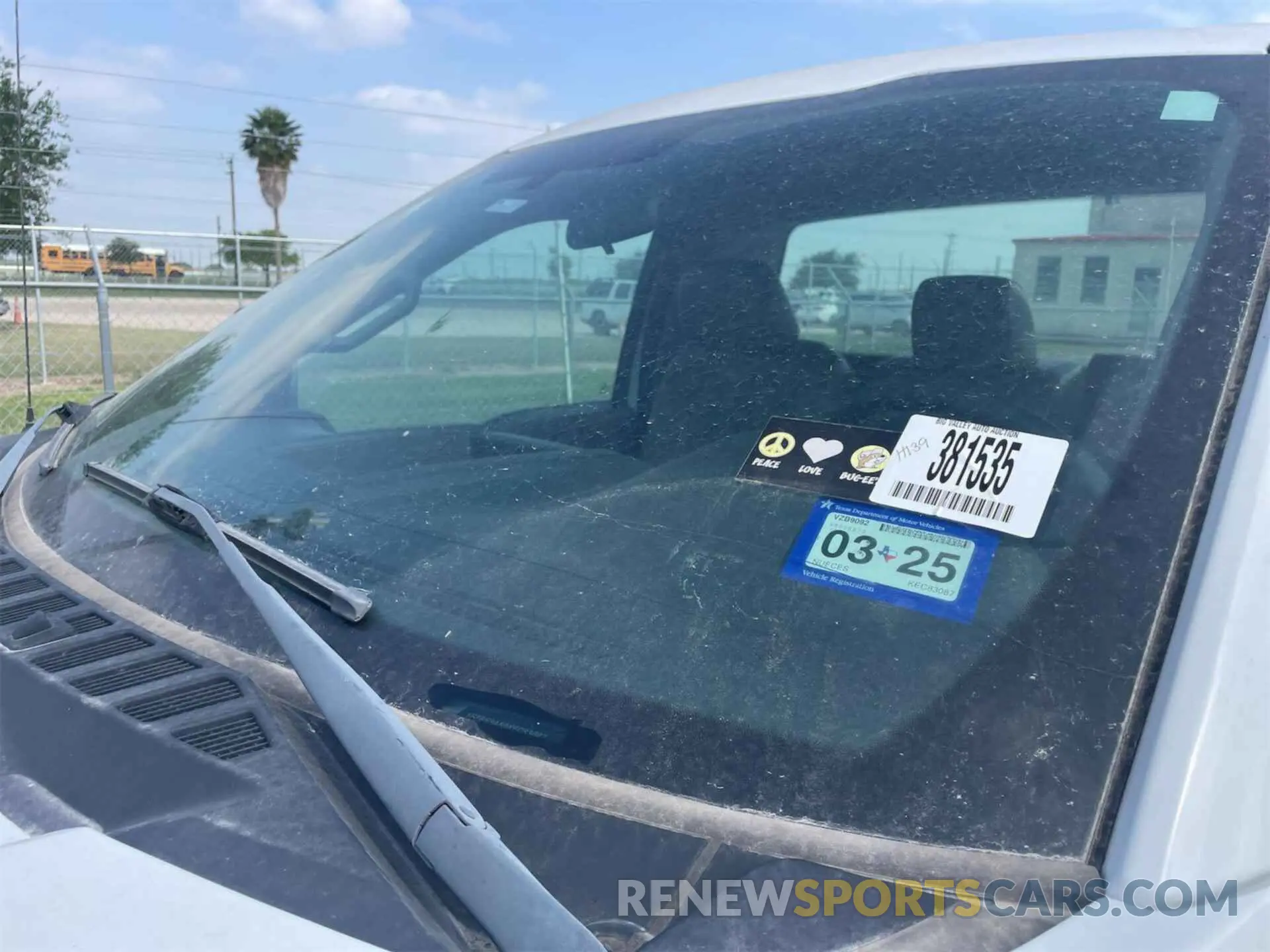8 Photograph of a damaged car 1FTBF2A69KEC83087 FORD F250 2019