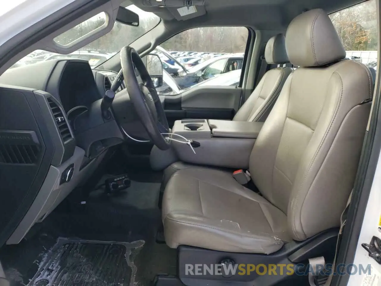7 Photograph of a damaged car 1FTBF2B63KEF97154 FORD F250 2019