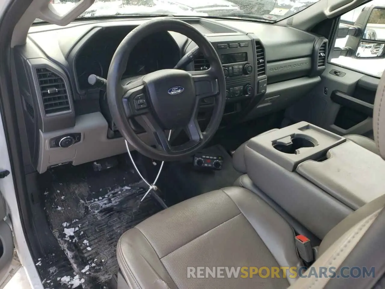 8 Photograph of a damaged car 1FTBF2B63KEF97154 FORD F250 2019