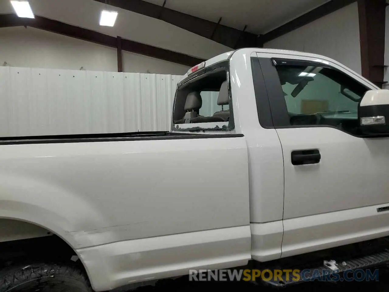 10 Photograph of a damaged car 1FTBF2BT9KEC94076 FORD F250 2019