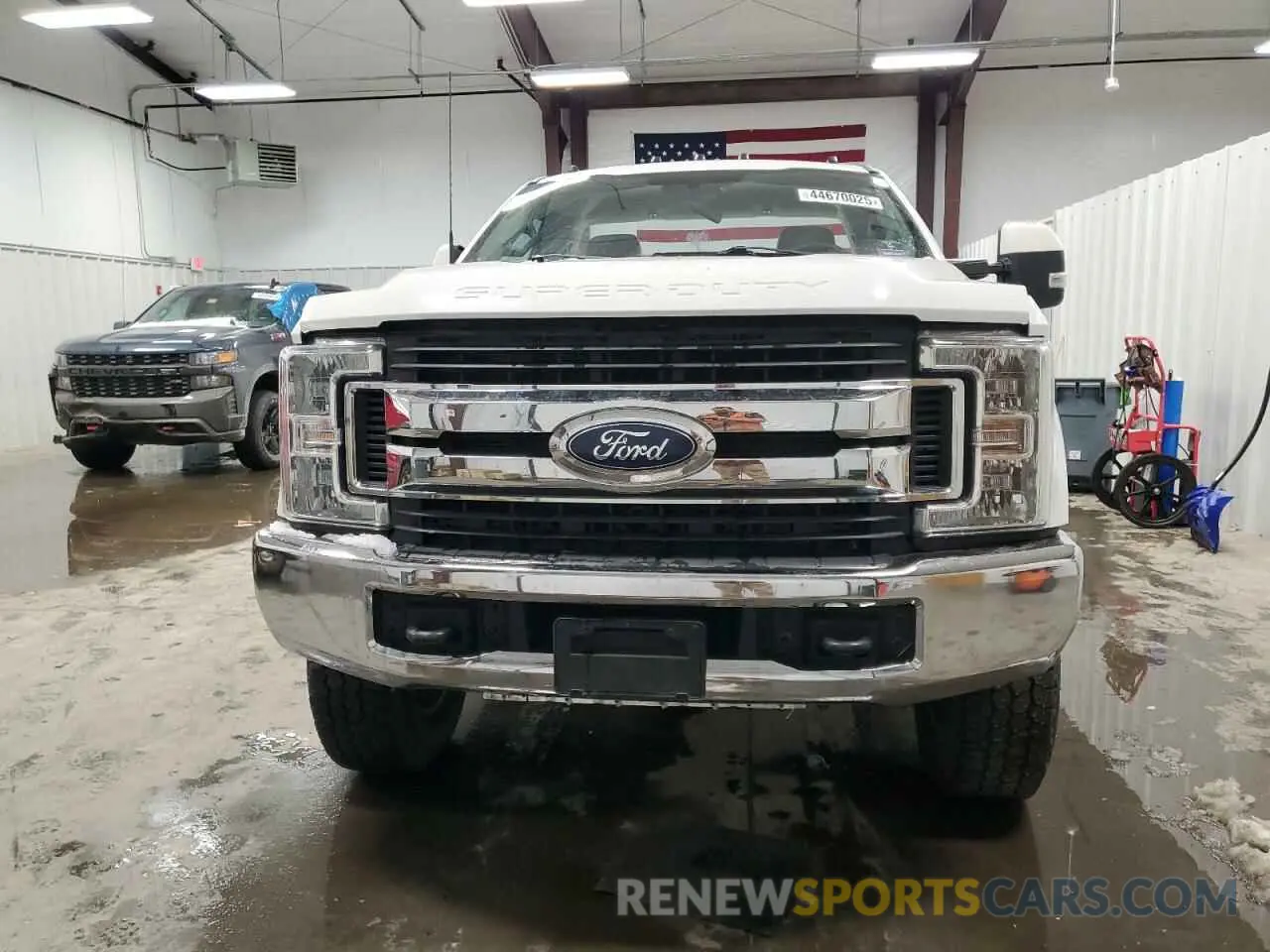 5 Photograph of a damaged car 1FTBF2BT9KEC94076 FORD F250 2019