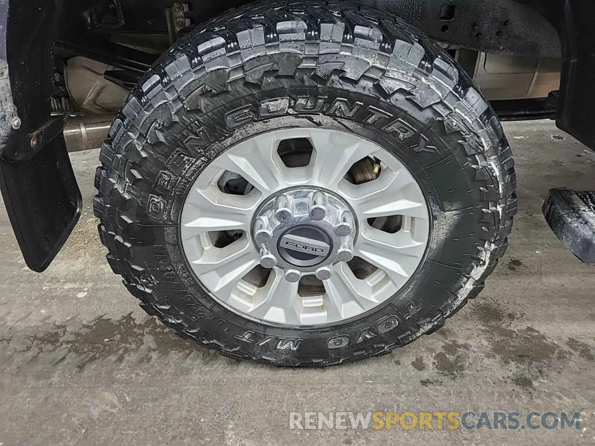 4 Photograph of a damaged car 1FT7W2B63LED61353 FORD F250 2020