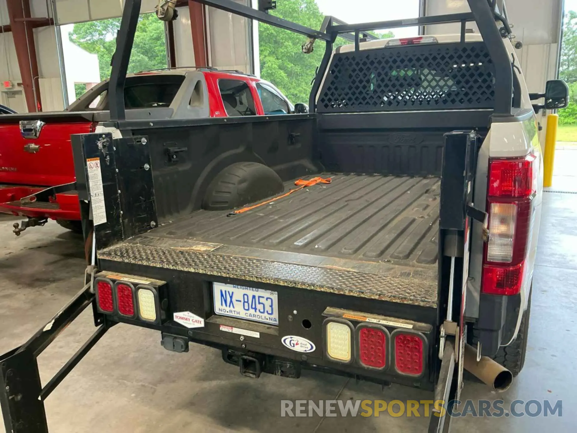 1 Photograph of a damaged car 1FT7W2B65LEE53984 FORD F250 2020