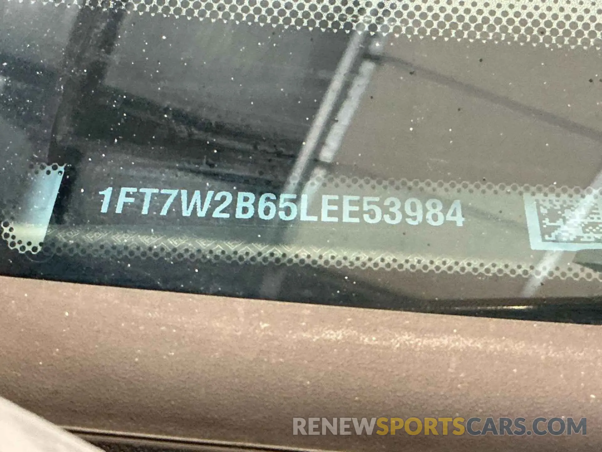 27 Photograph of a damaged car 1FT7W2B65LEE53984 FORD F250 2020