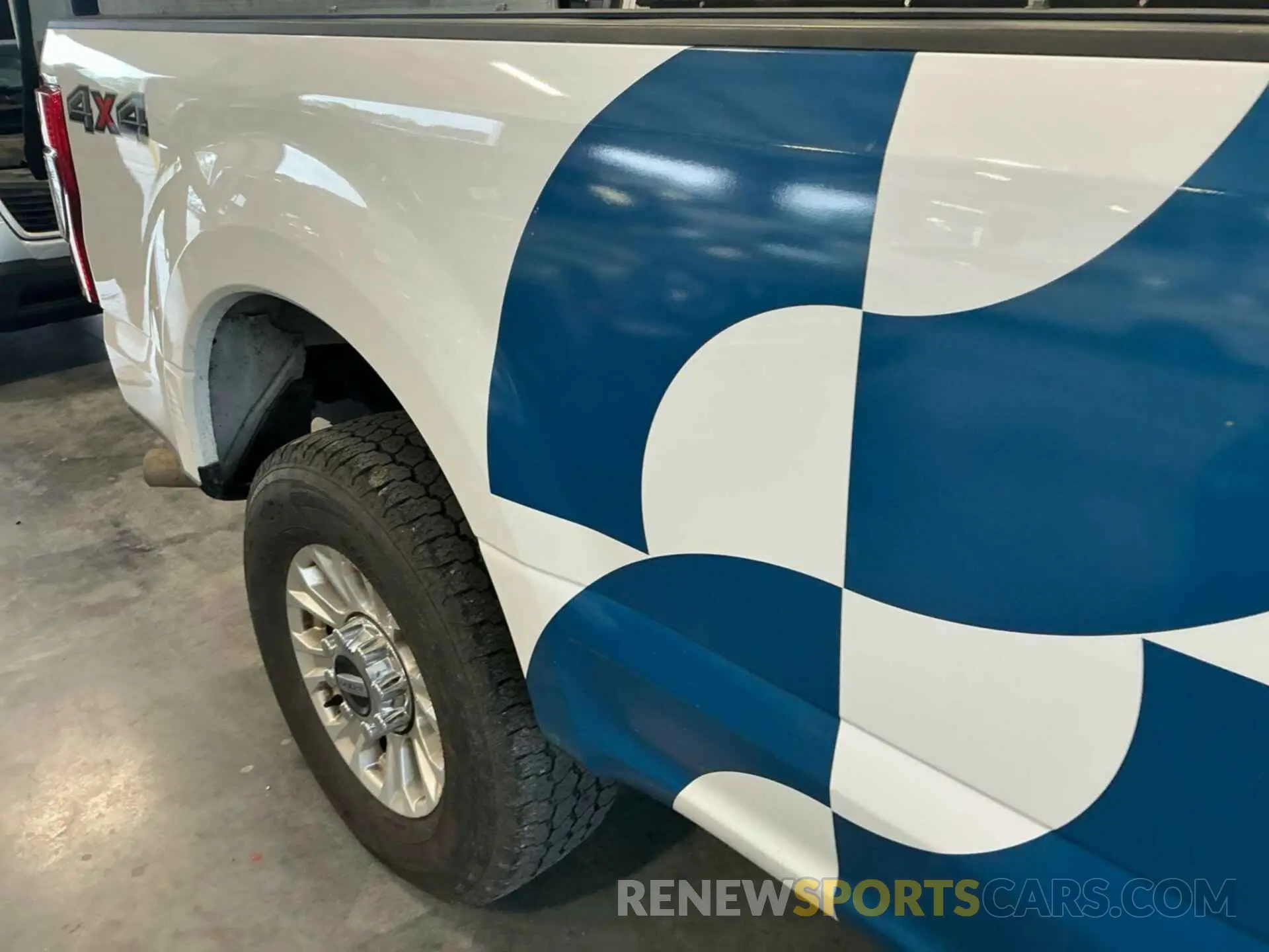 30 Photograph of a damaged car 1FT7W2B65LEE53984 FORD F250 2020