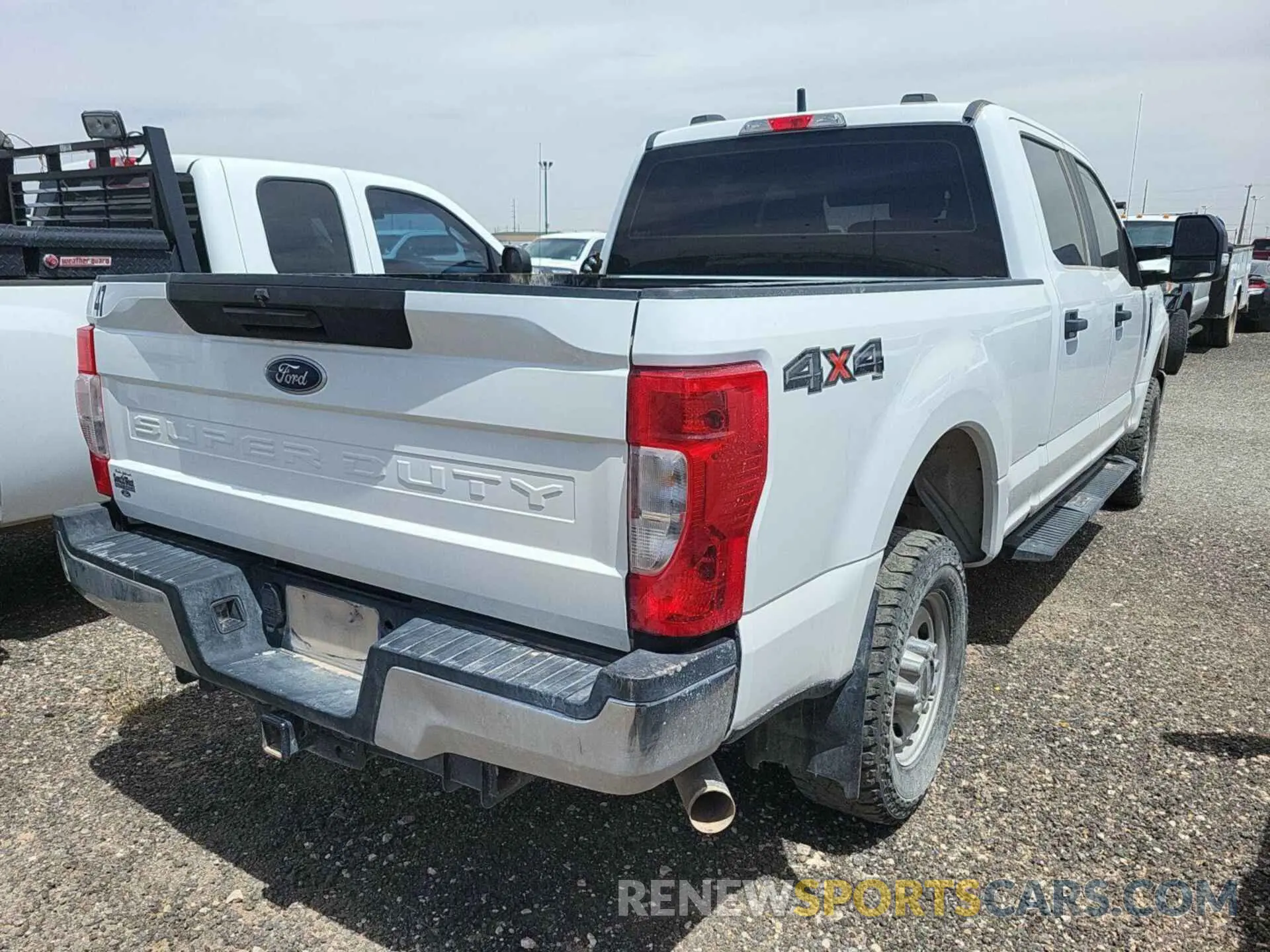 16 Photograph of a damaged car 1FT7W2B66LEE28348 FORD F250 2020
