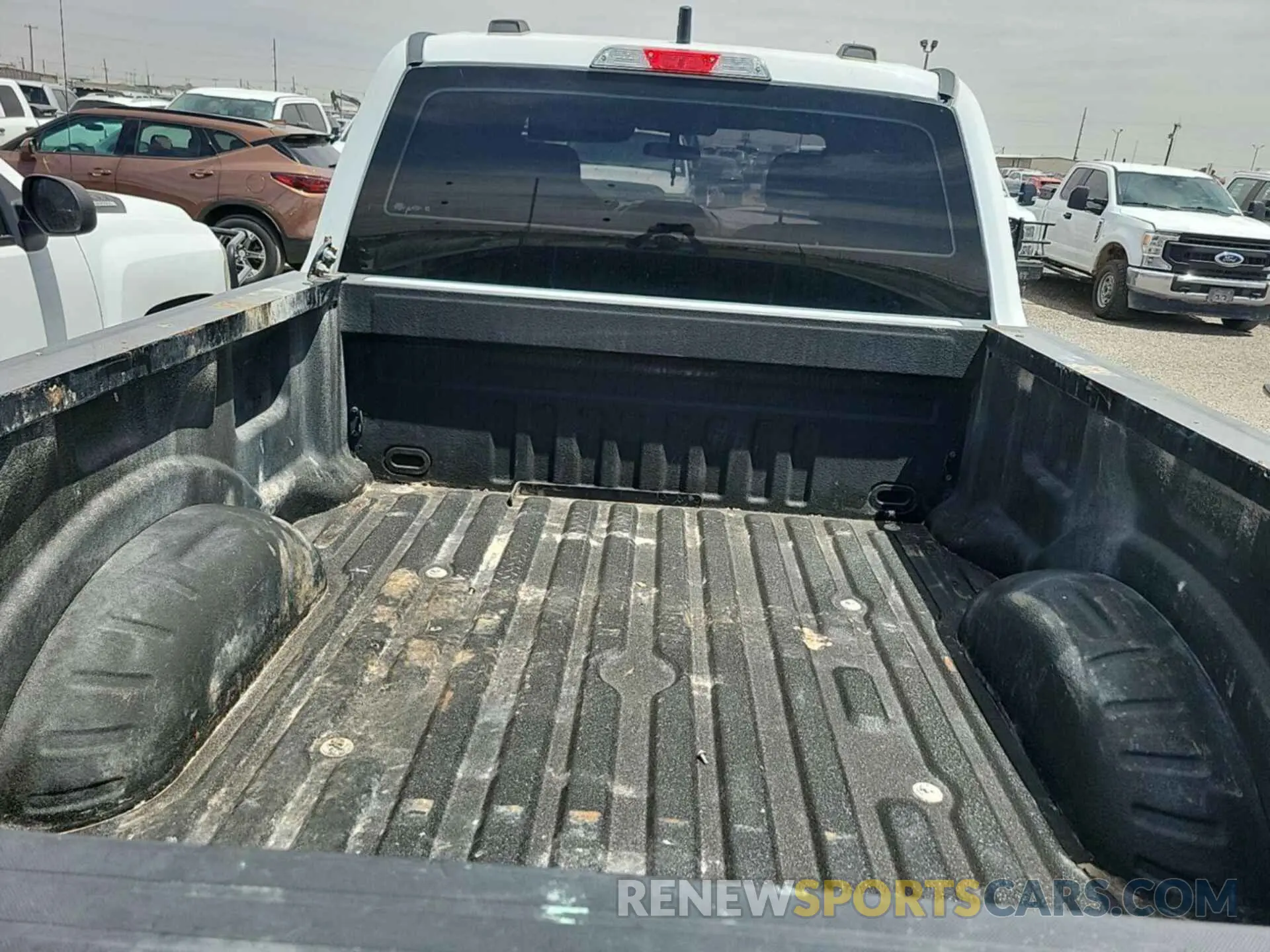 9 Photograph of a damaged car 1FT7W2B66LEE28348 FORD F250 2020