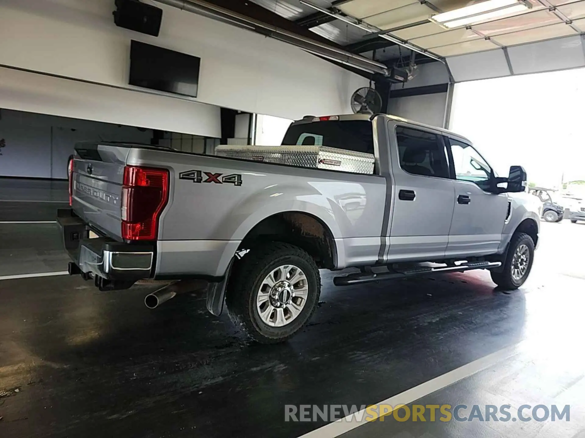 26 Photograph of a damaged car 1FT7W2B68LED61333 FORD F250 2020