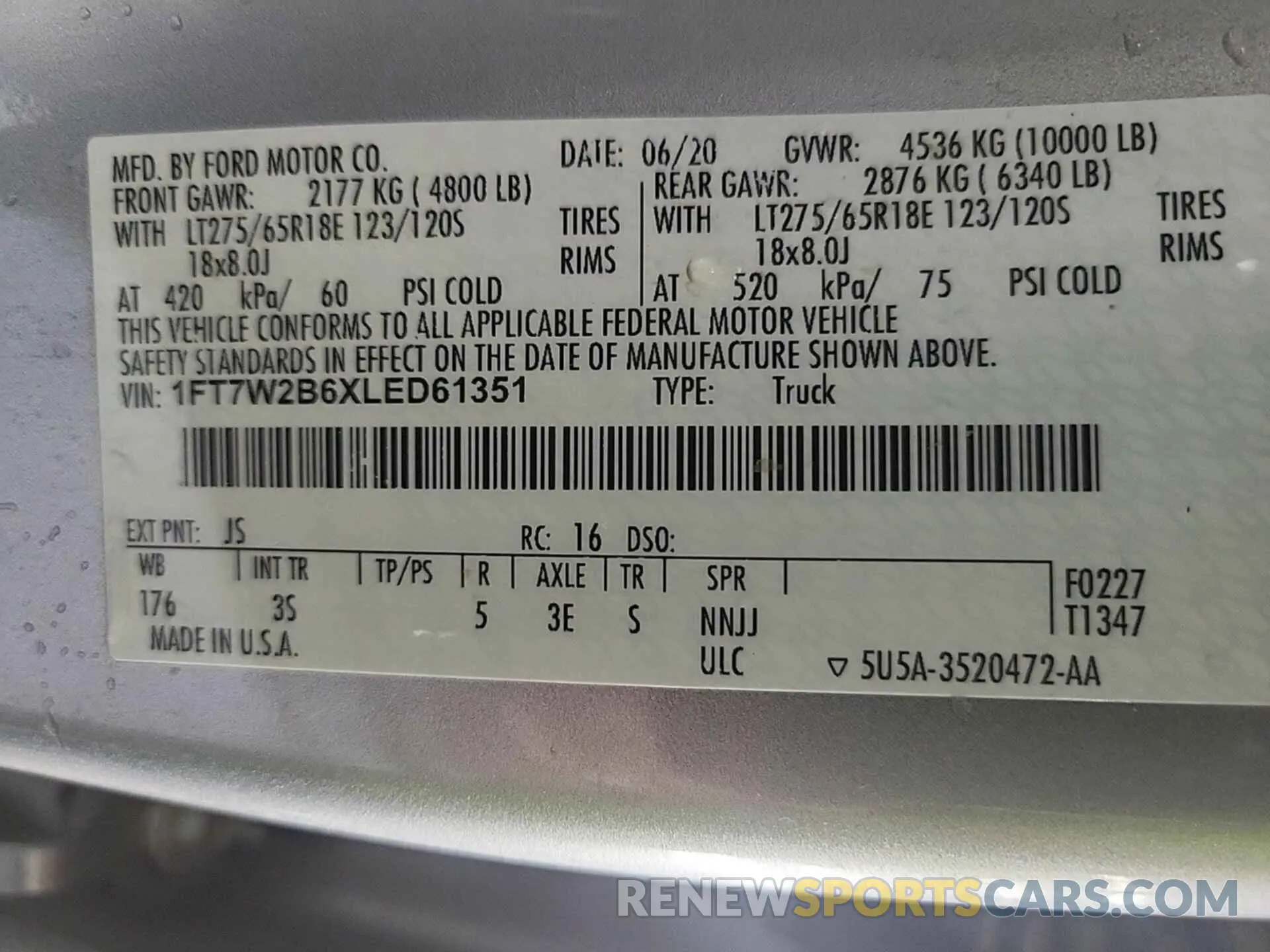 28 Photograph of a damaged car 1FT7W2B6XLED61351 FORD F250 2020