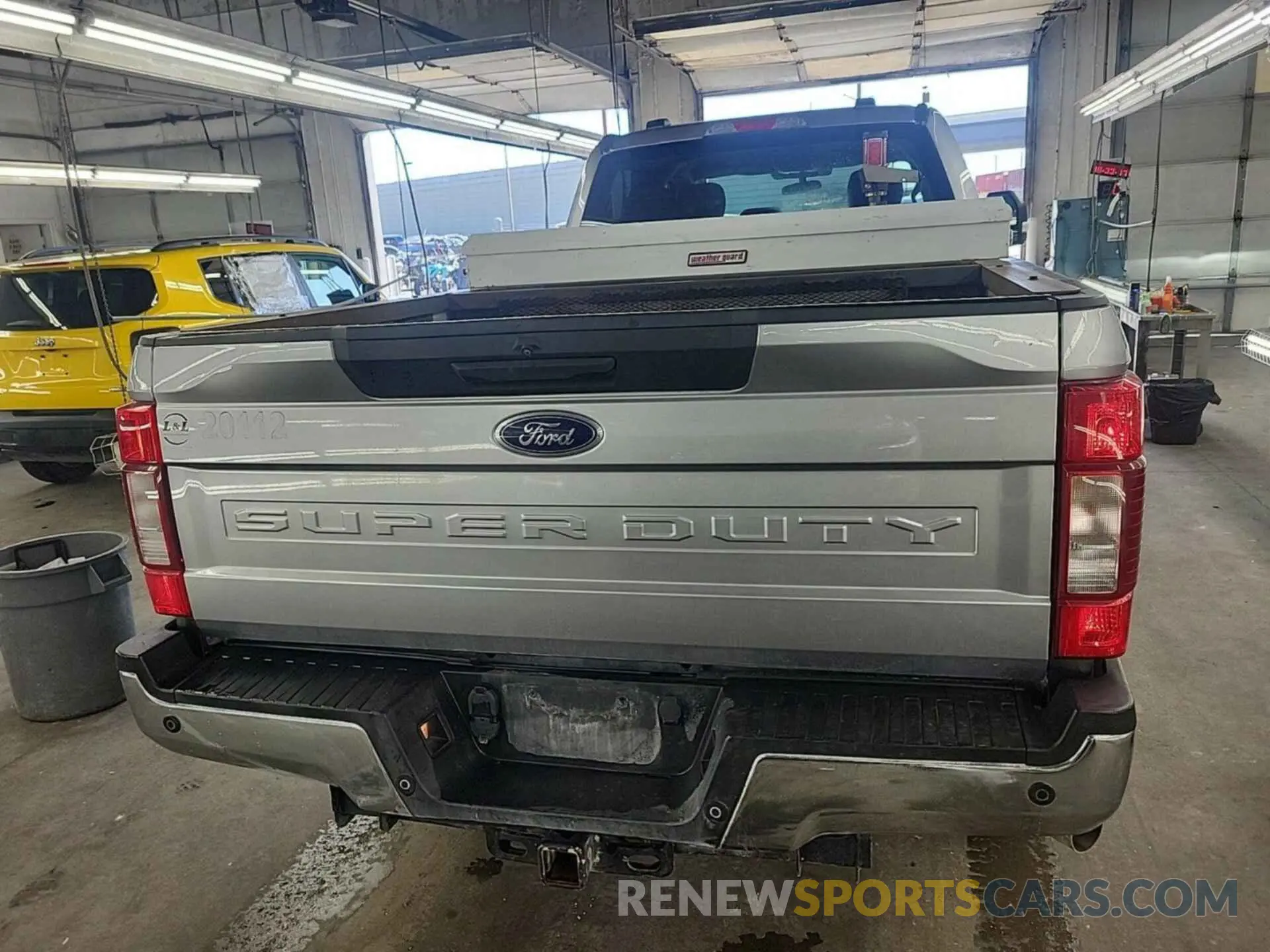 31 Photograph of a damaged car 1FT7W2B6XLED61351 FORD F250 2020