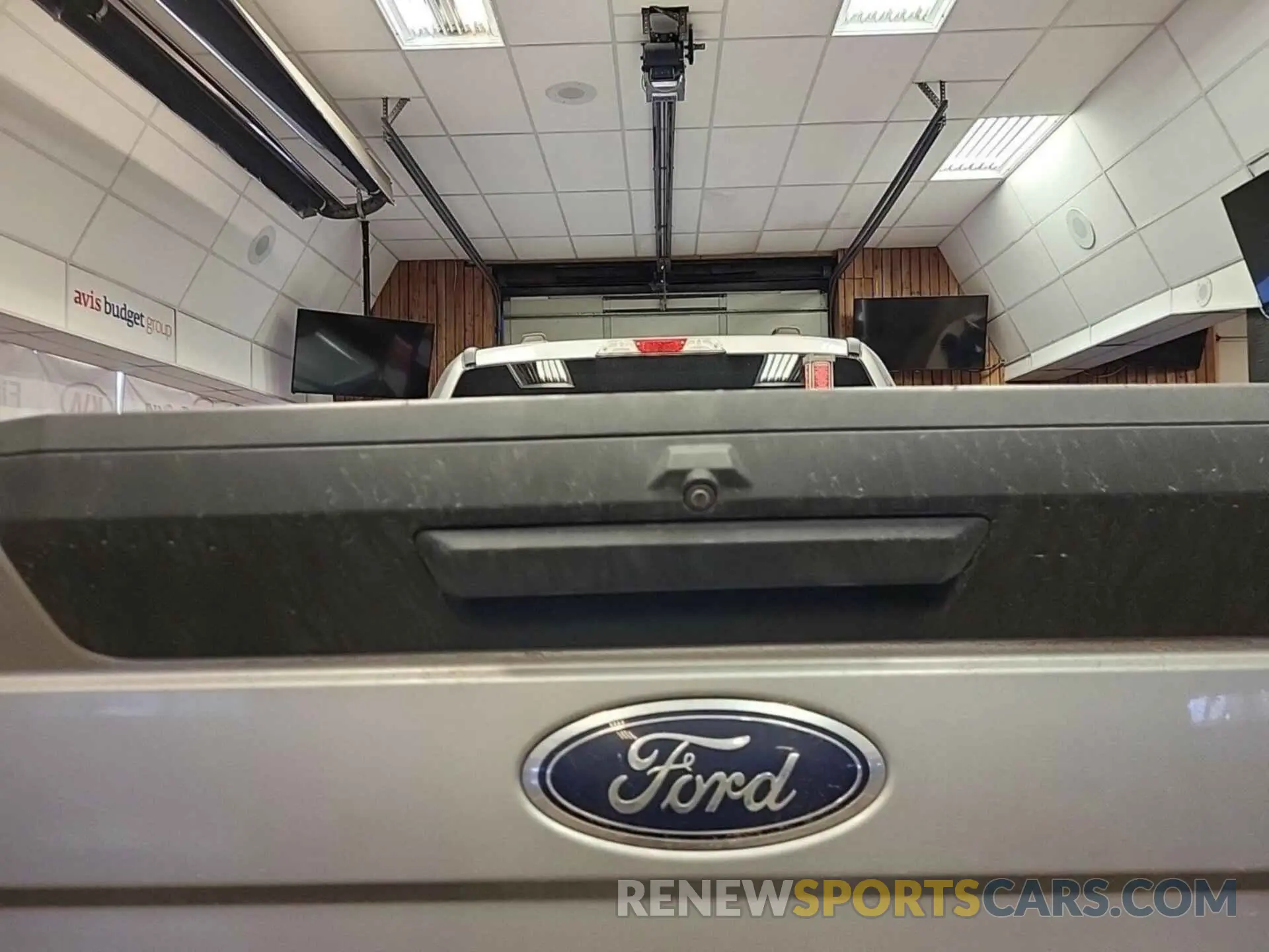 38 Photograph of a damaged car 1FT7W2B6XLED61351 FORD F250 2020
