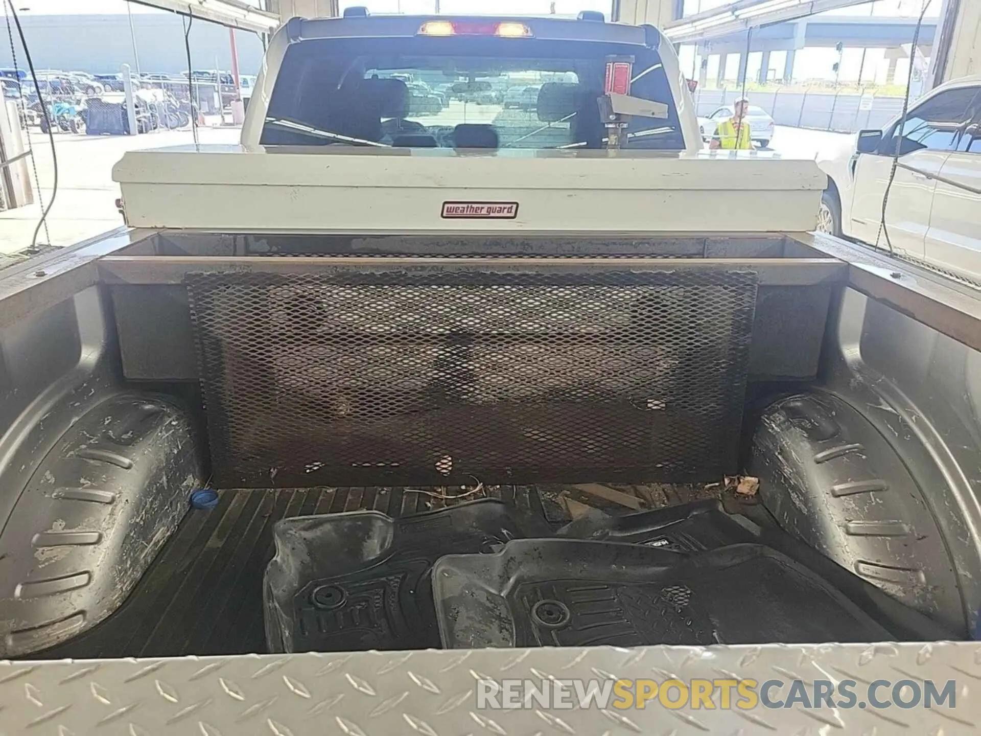 41 Photograph of a damaged car 1FT7W2B6XLED61351 FORD F250 2020