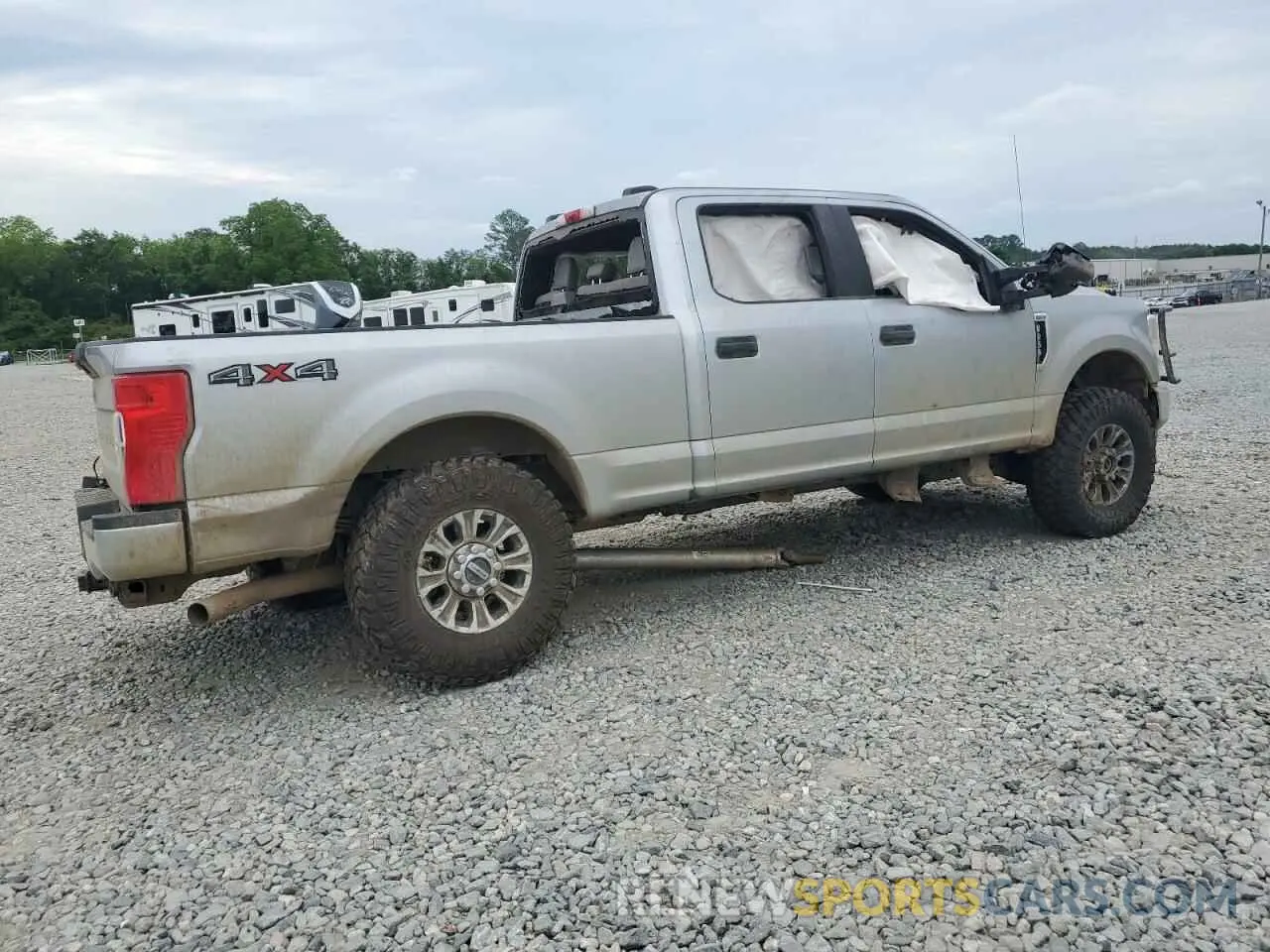 3 Photograph of a damaged car 1FT7W2B6XLEE81814 FORD F250 2020
